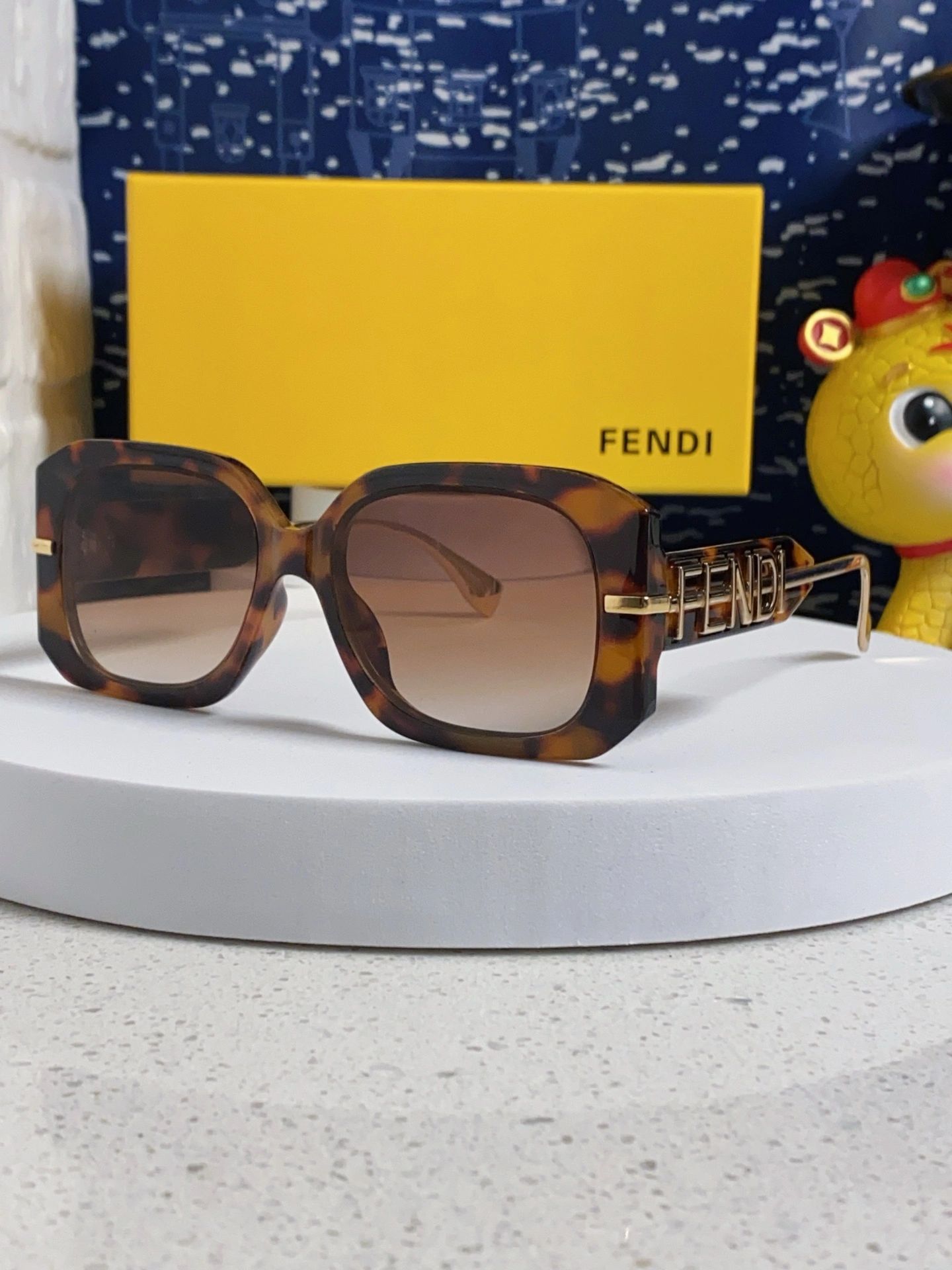 F*endi Glasses Top XX 20250402- TechFriendly 17084