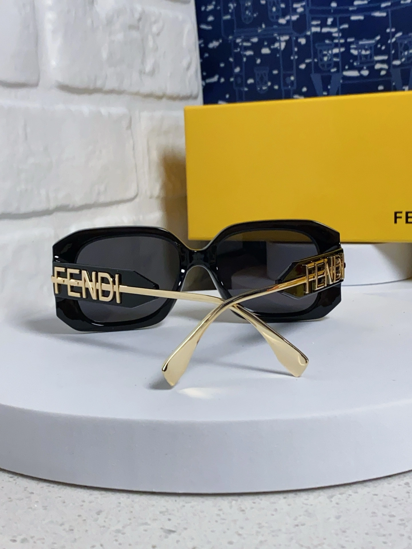 F*endi Glasses Top XX 20250402- TechFriendly 17084