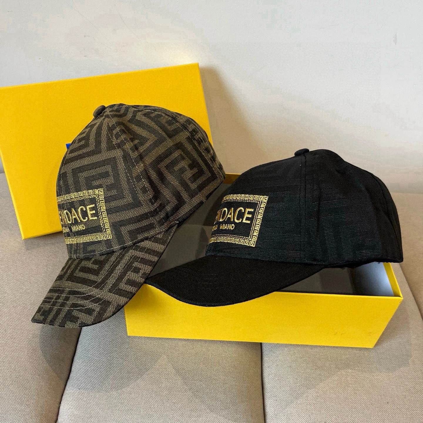 Practical F*endi Hats Top XX250410- 17401