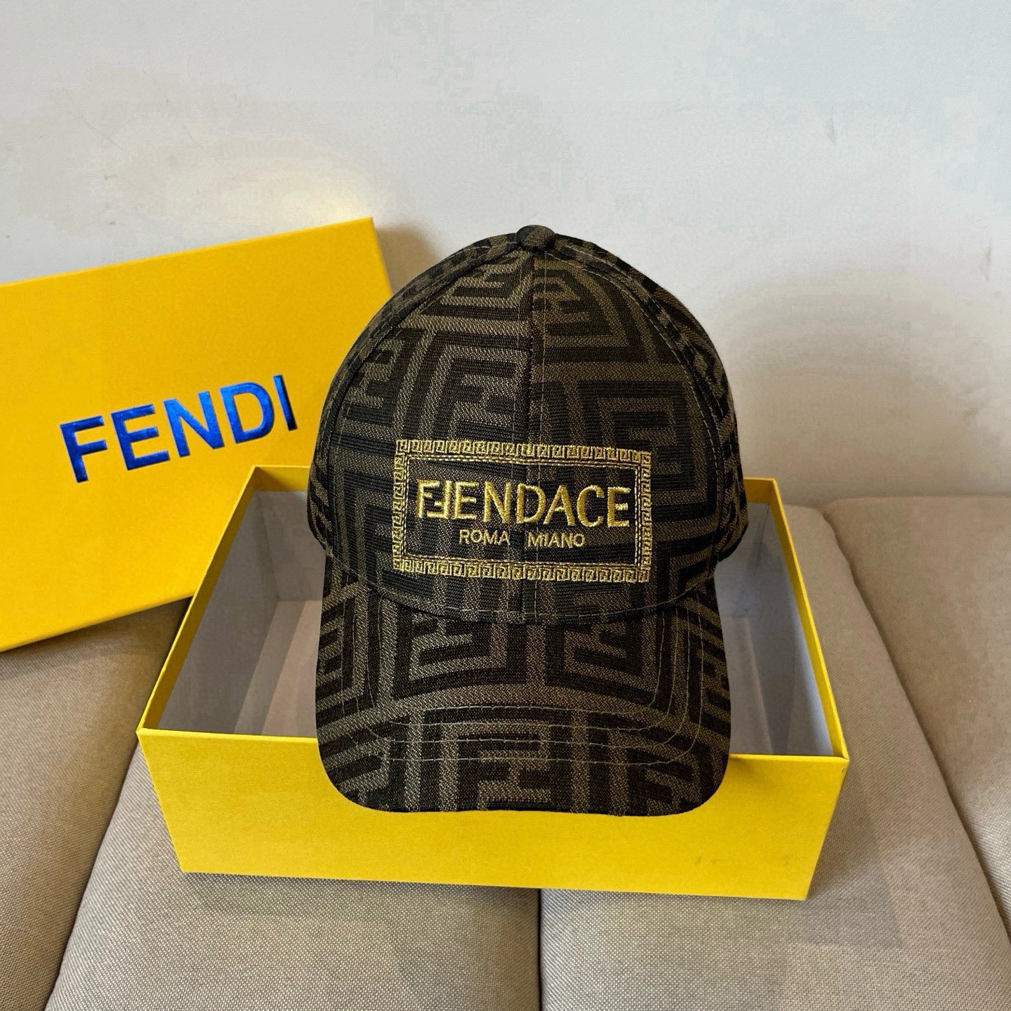 Practical F*endi Hats Top XX250410- 17401