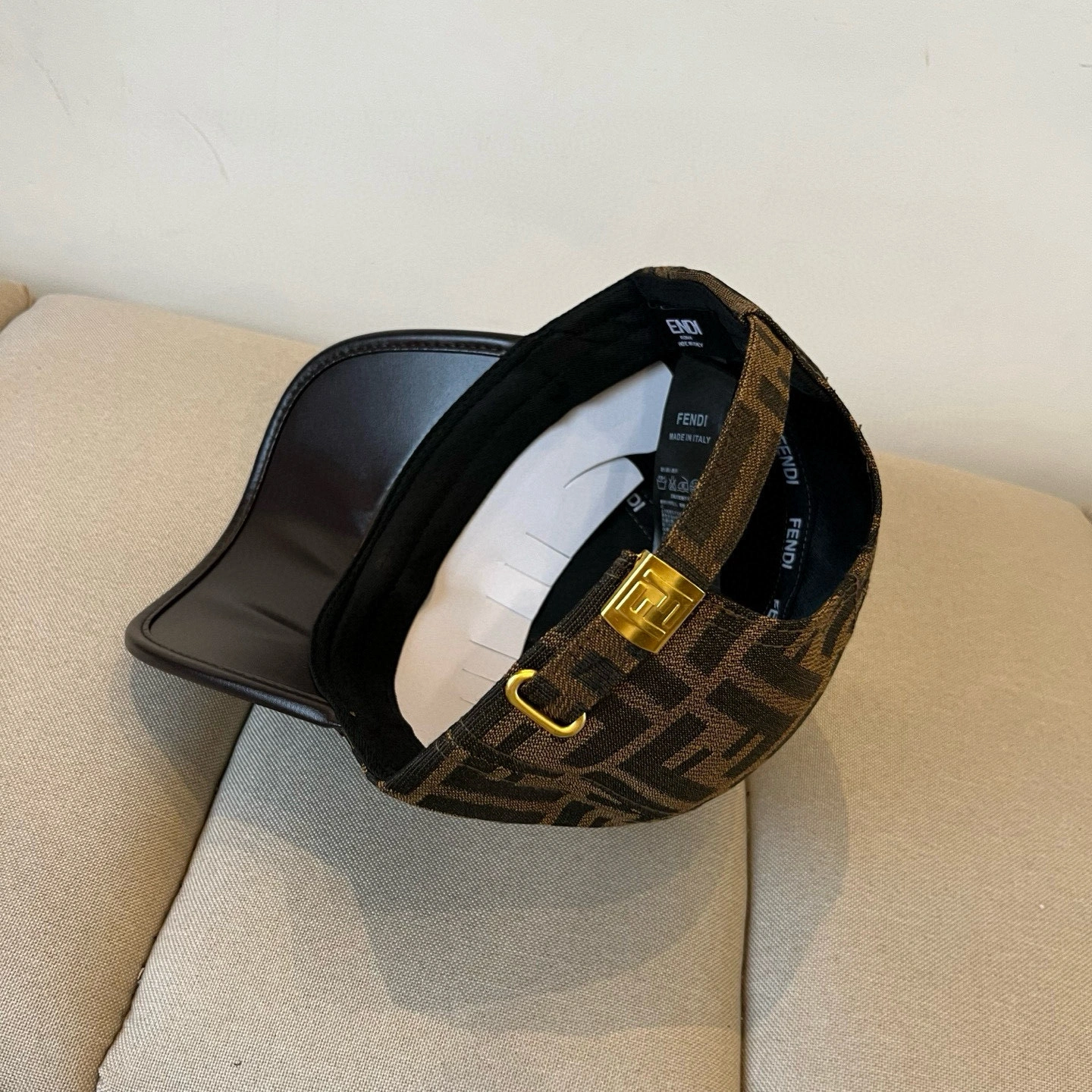 TopPick F*endi Hats Top XX250410- 17402
