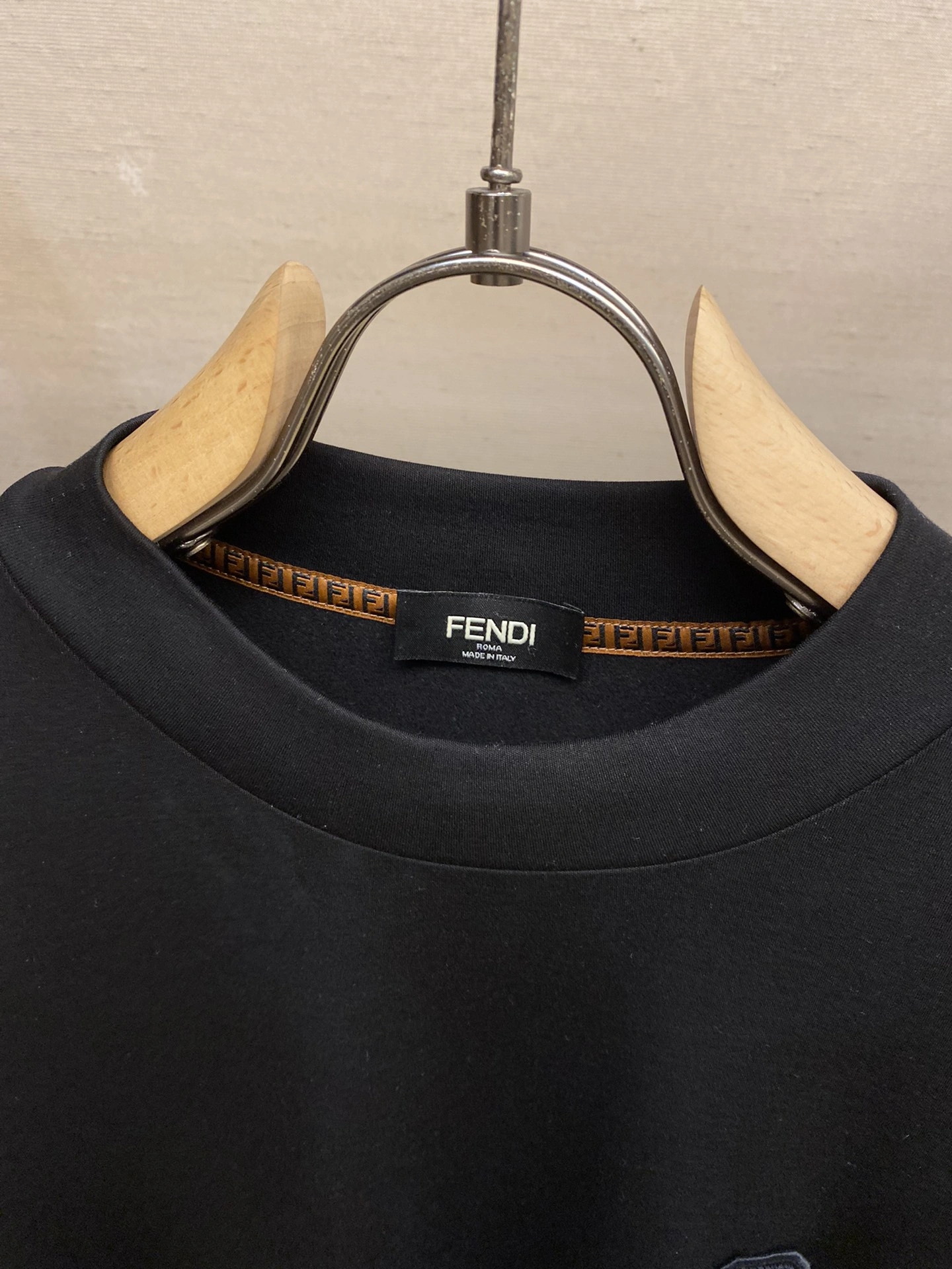 ComfortFit F*endi Sweatshirt Top Quality AZ 20231026- 14058