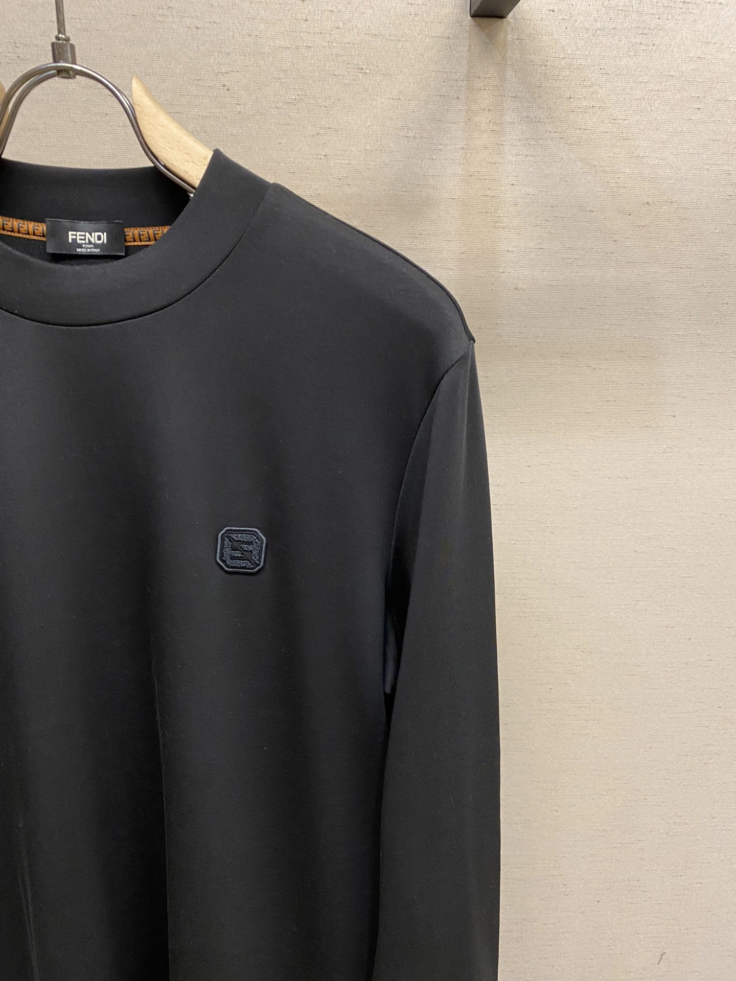 ComfortFit F*endi Sweatshirt Top Quality AZ 20231026- 14058