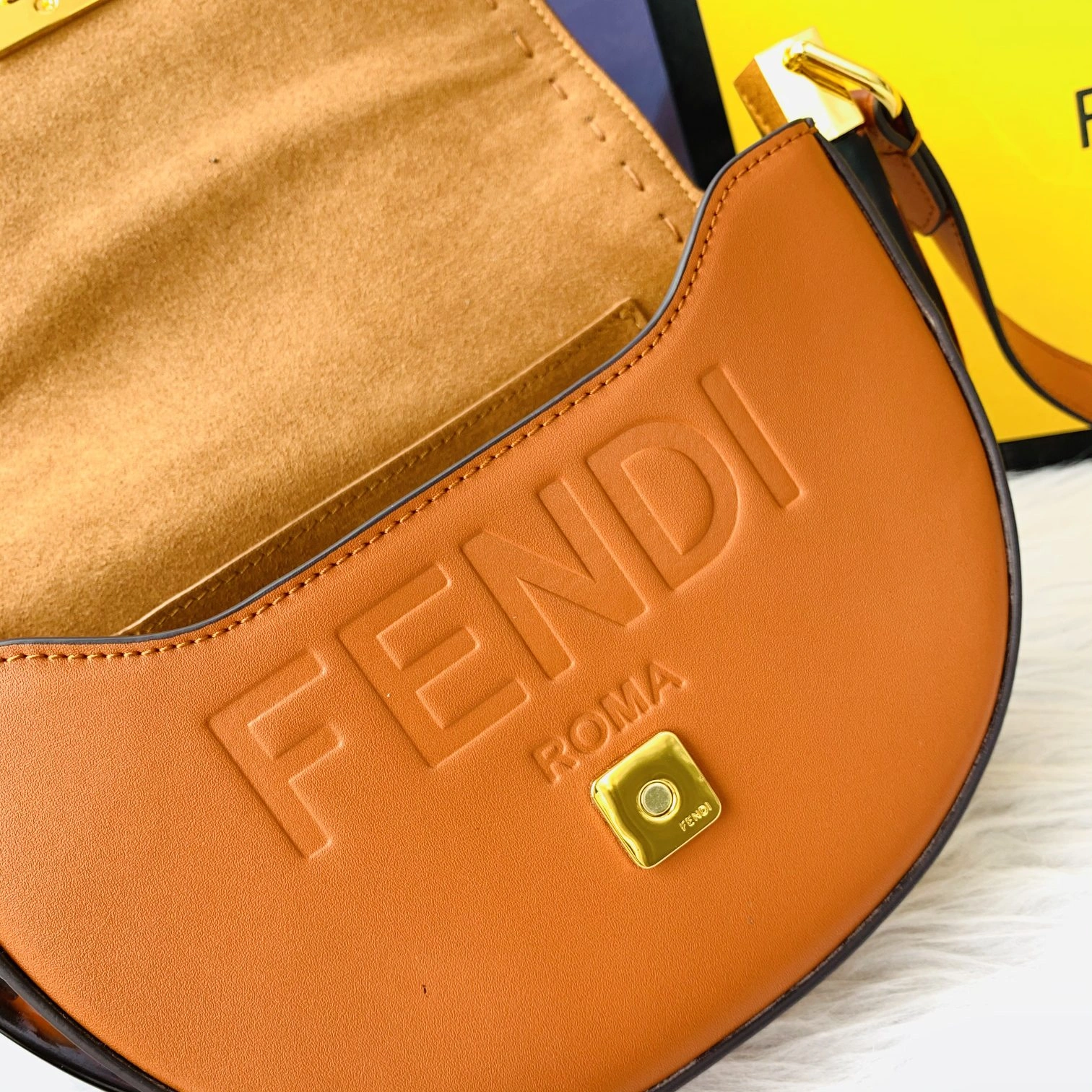 F*endi Top Bag 21*14*9cm DailyWear 9349