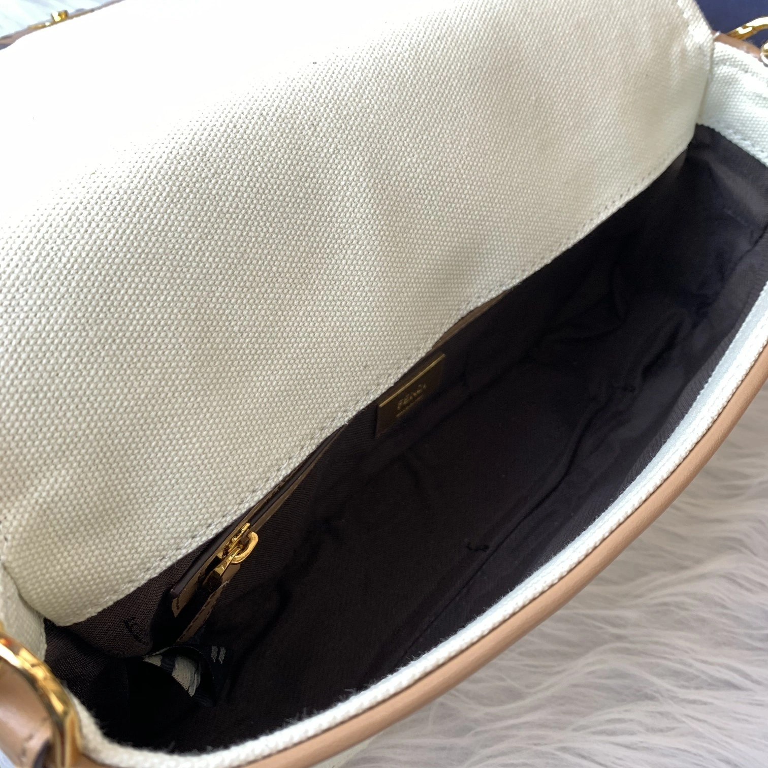 Classic F*endi Top Bag 26*14*4cm 9345