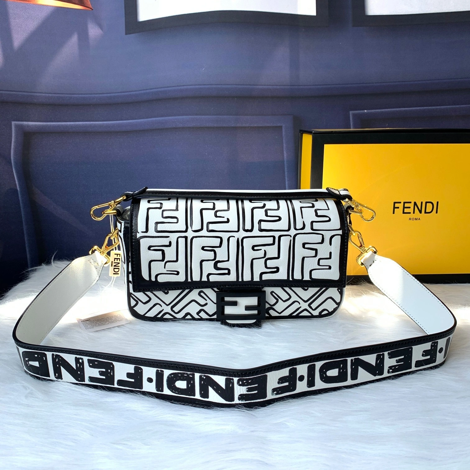 GoodFit F*endi Top Bag 26*14*4cm 9352