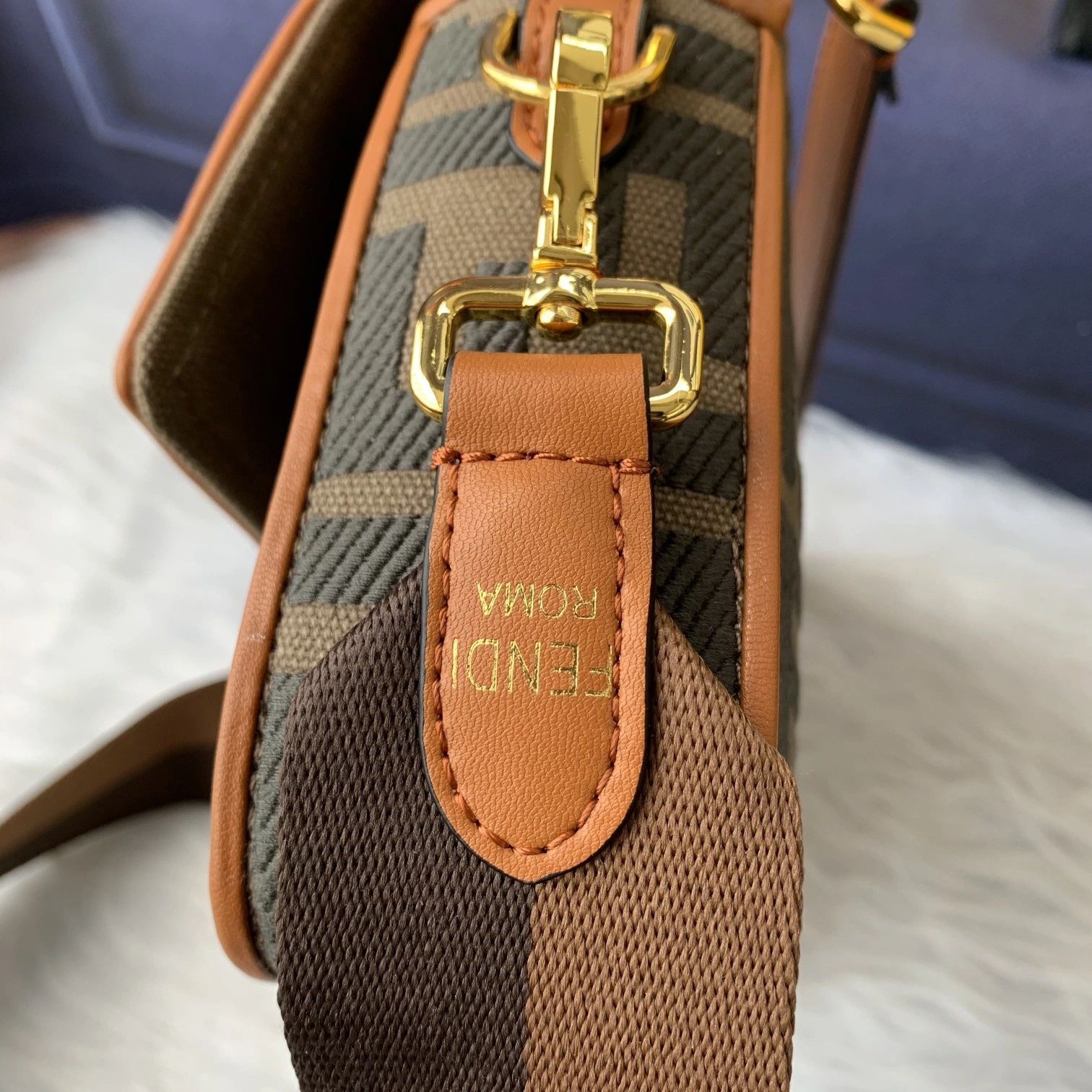 Modern F*endi Top Bag 26*14*4cm 9344