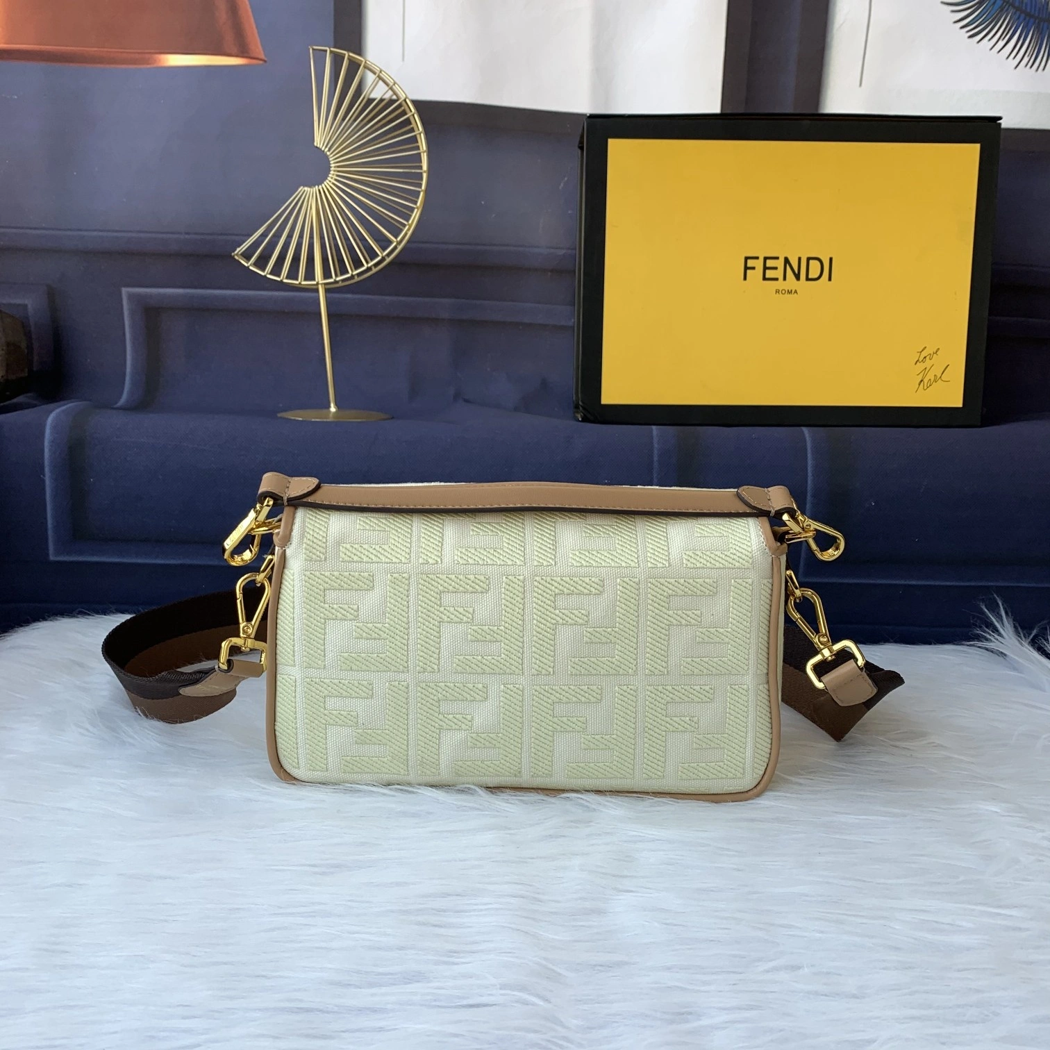 Classic F*endi Top Bag 26*14*4cm 9345