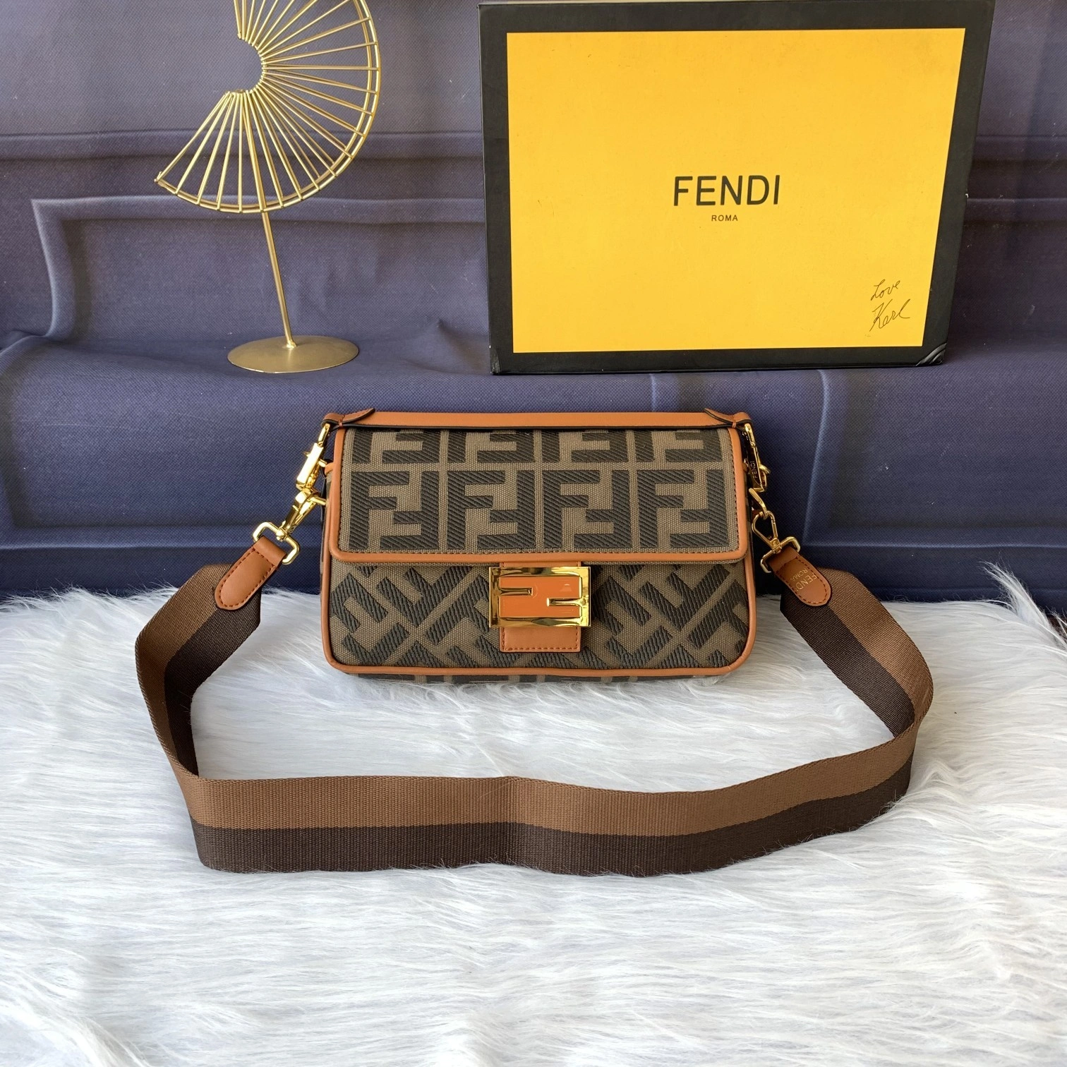 Modern F*endi Top Bag 26*14*4cm 9344