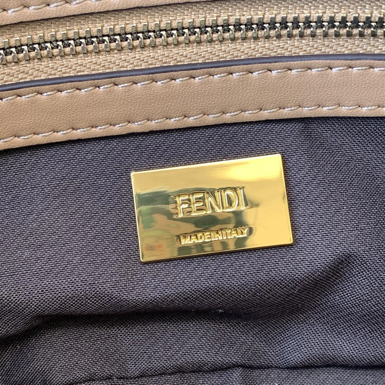 Classic F*endi Top Bag 26*14*4cm 9345