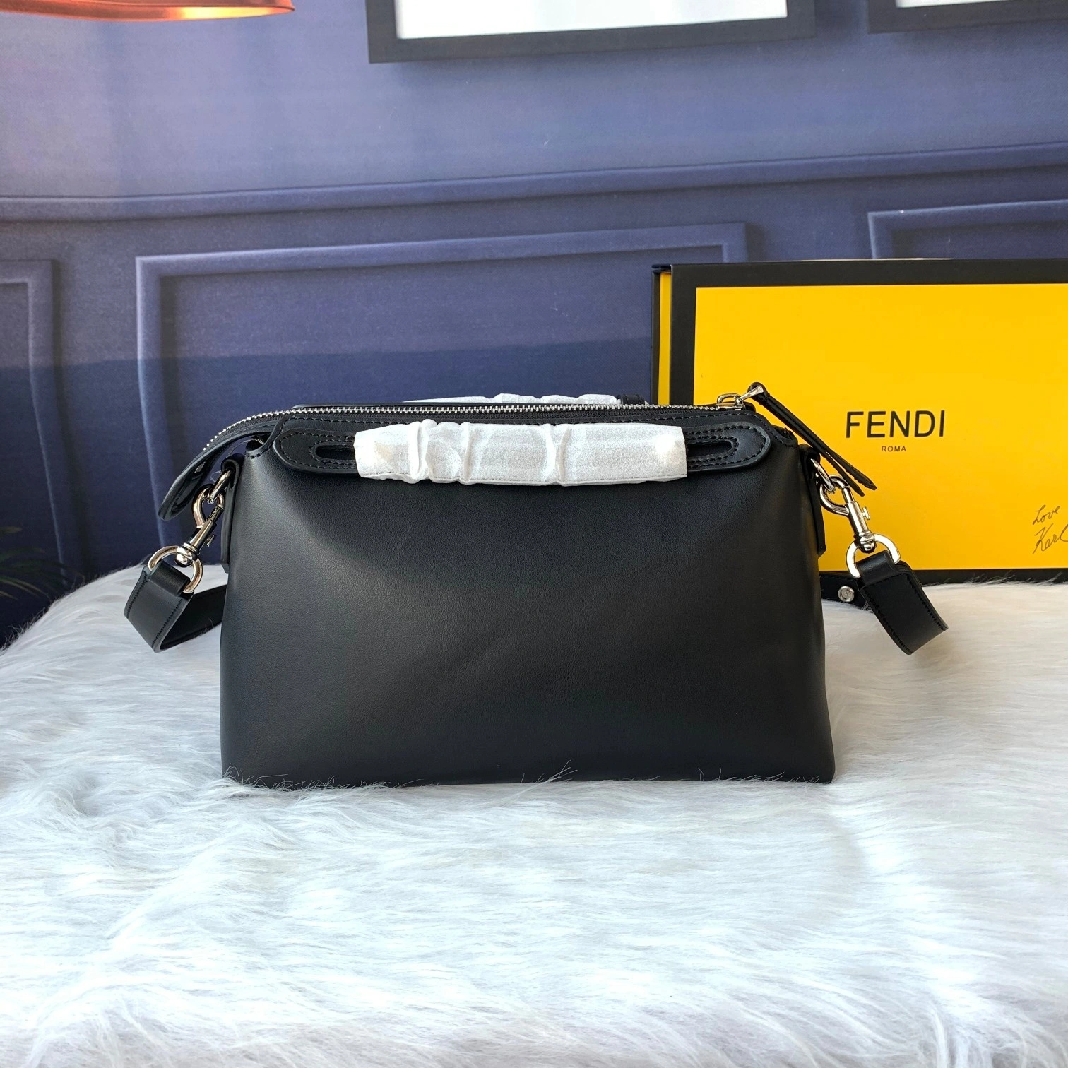 TechFriendly F*endi Top Bag 27*15*13cm 9348