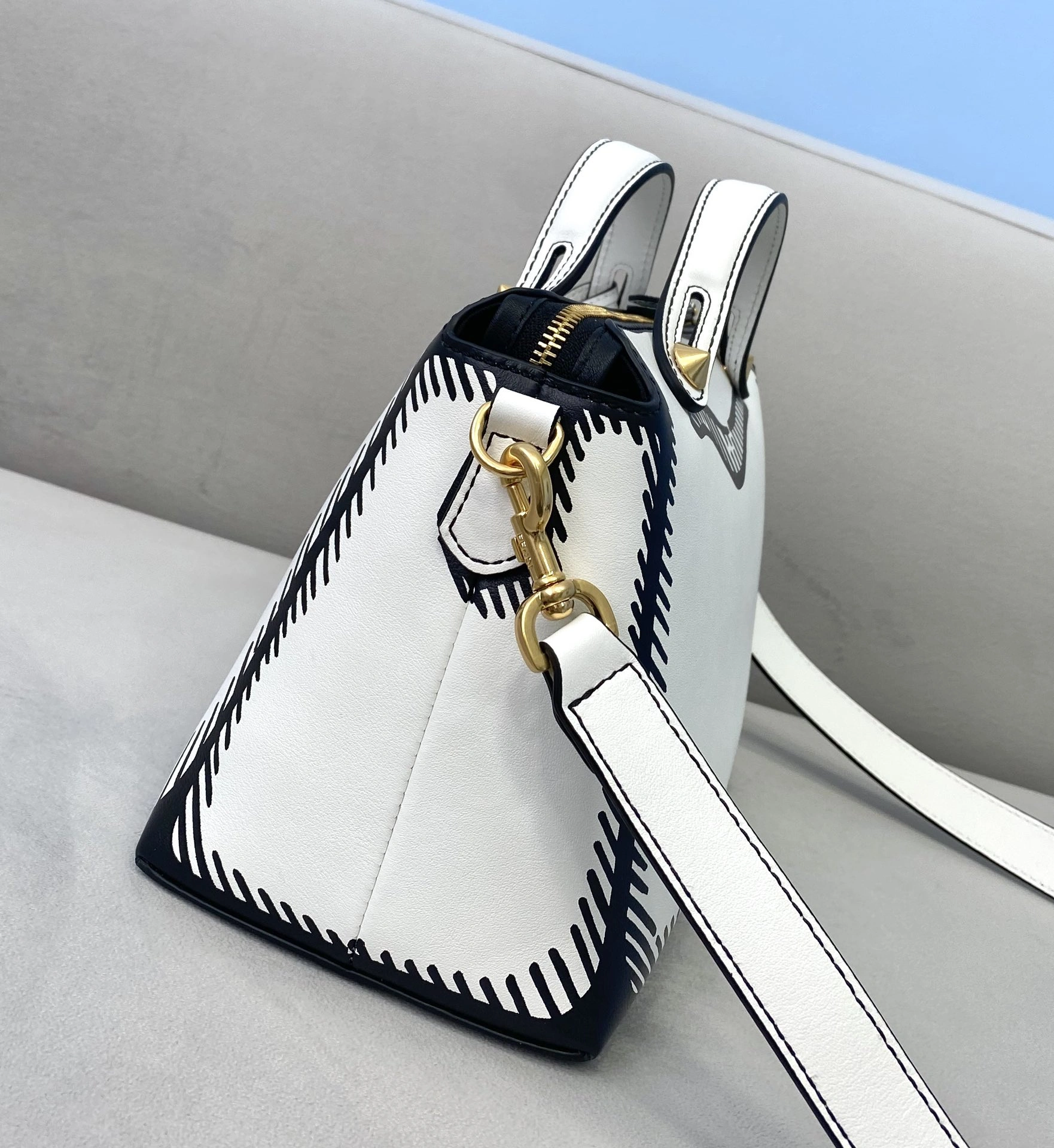 F*endi Top Bag 28*14*18cm Compact 9364