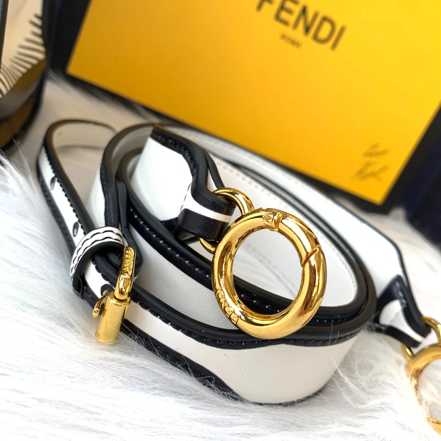 Durable F*endi Top Bag 33*26*12cm 9354