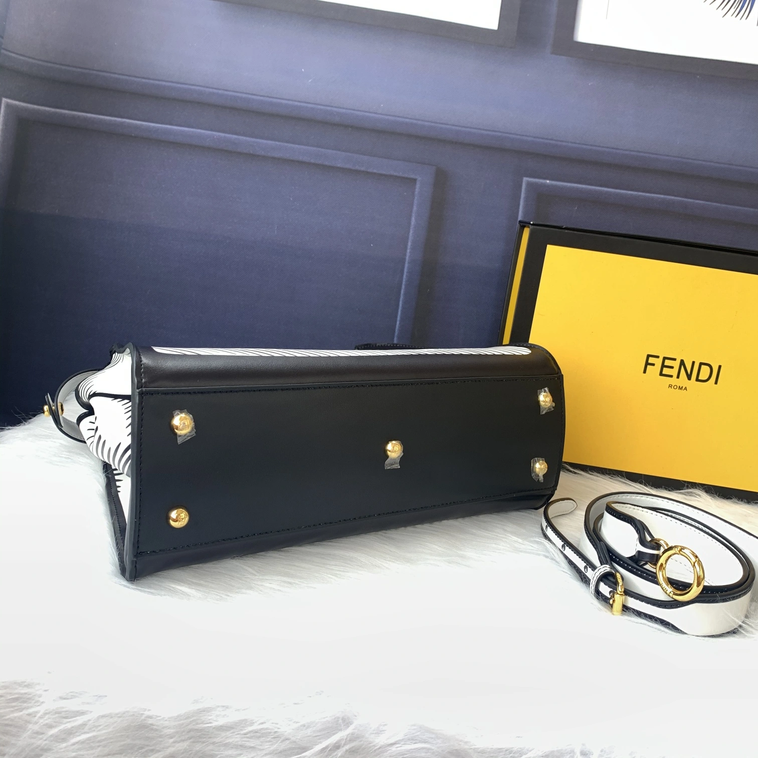 Durable F*endi Top Bag 33*26*12cm 9354