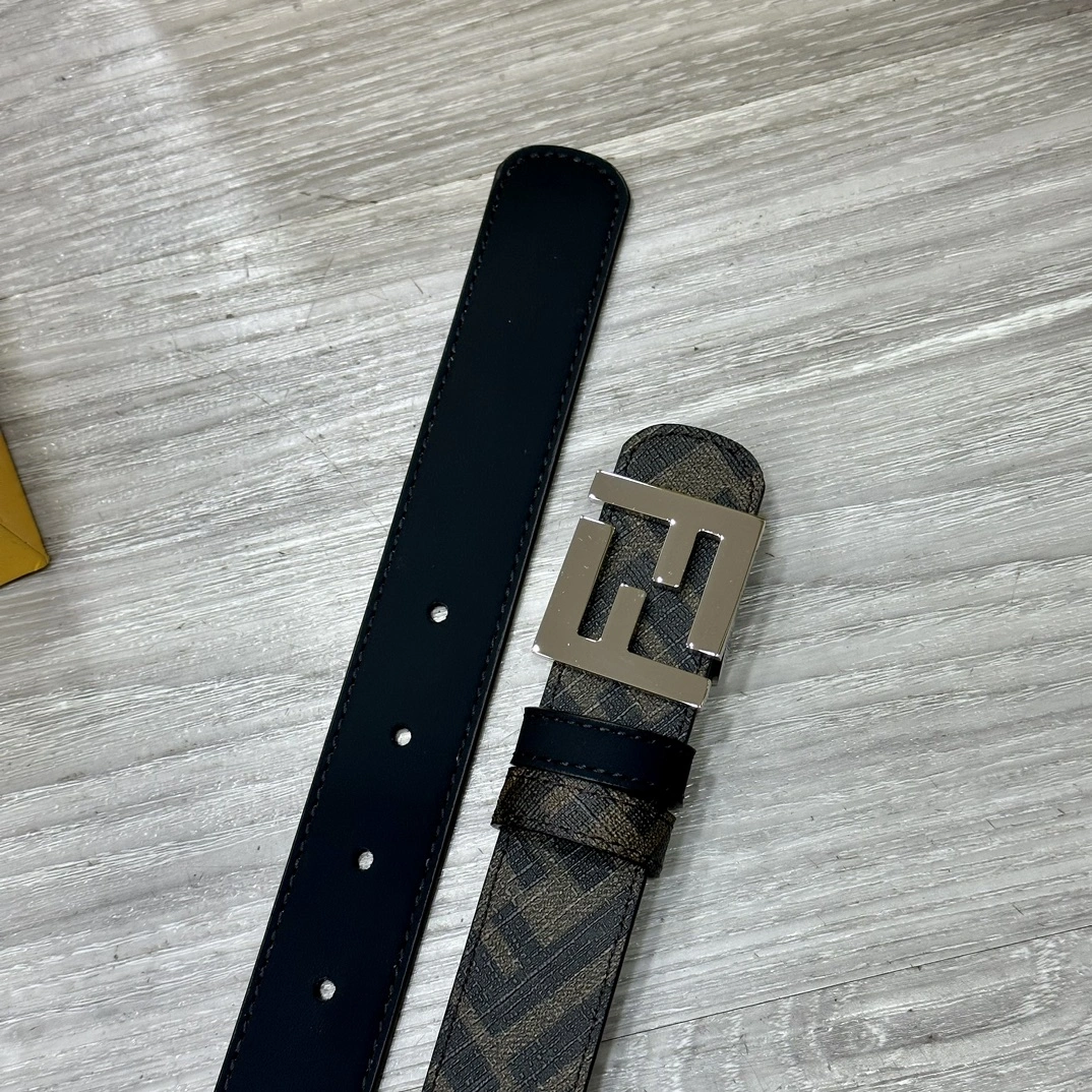 F*endi Top Belts AT 20230905- TravelReady 16531