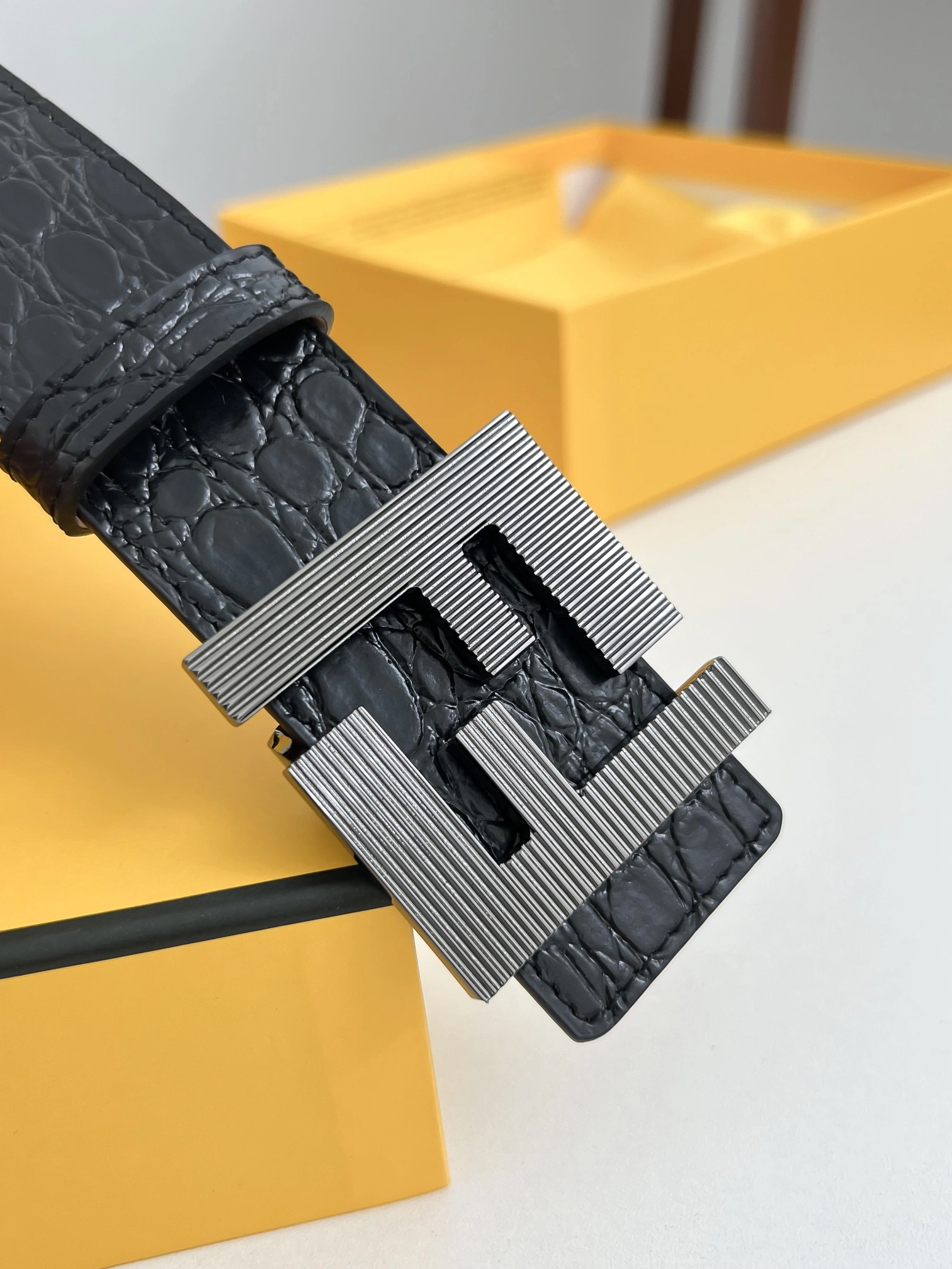 Lightweight F*endi Top Belts AT 20230908- 16510