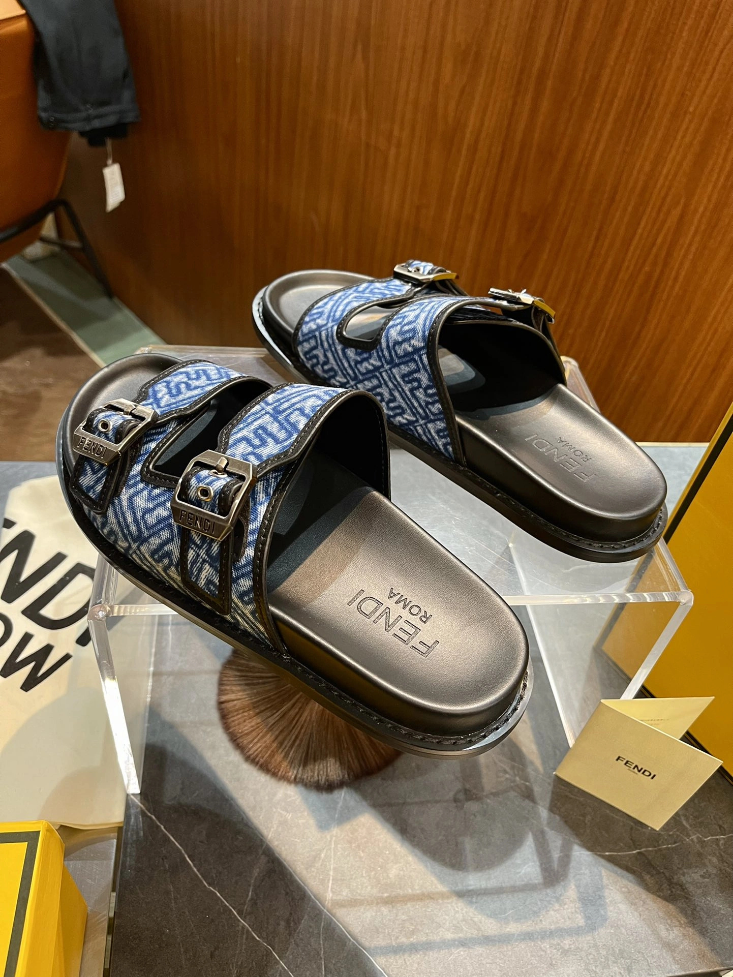 Sleek F*endi Top Sandals&Slippers RR 20240813- 6921