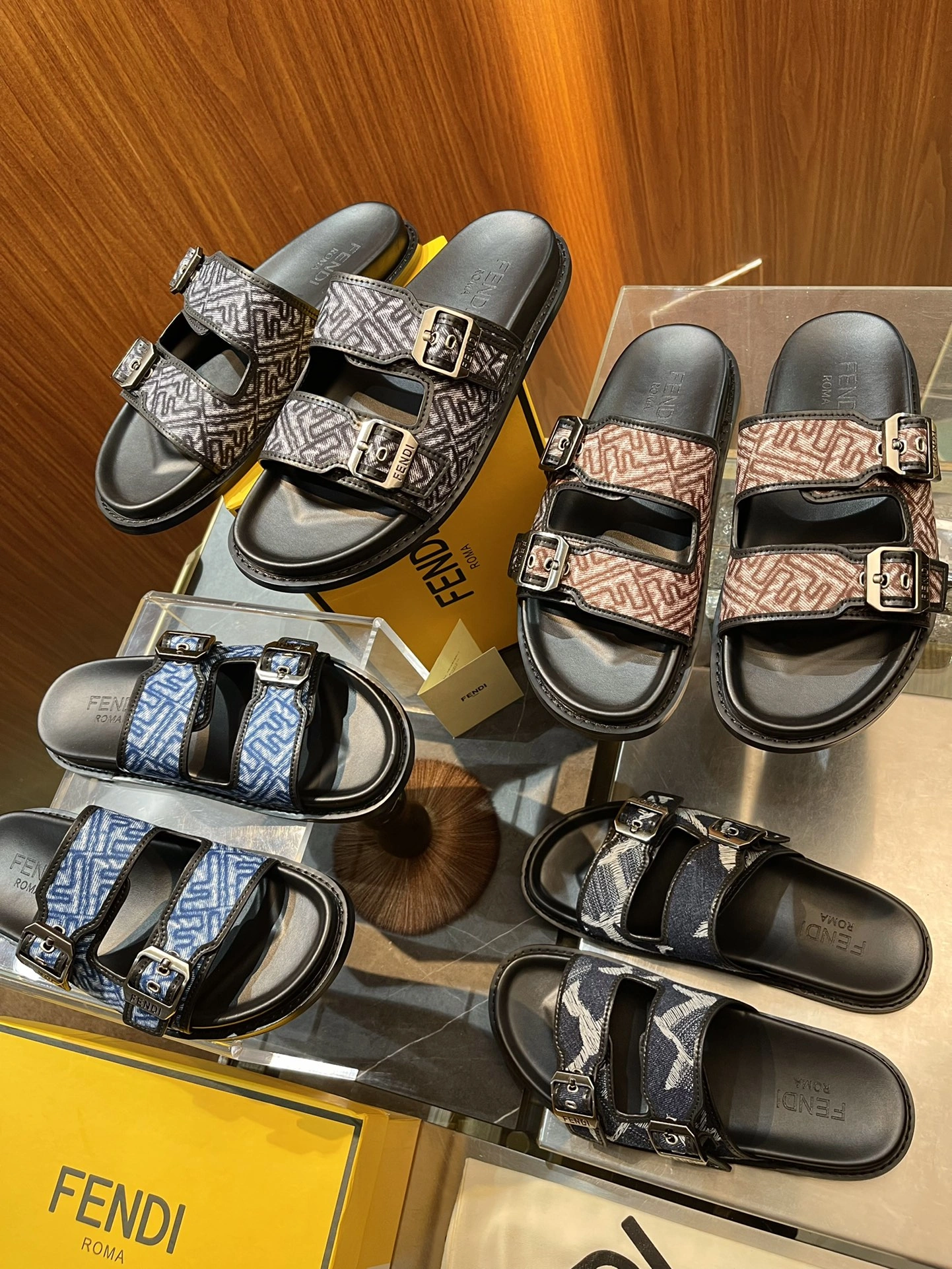Sleek F*endi Top Sandals&Slippers RR 20240813- 6921