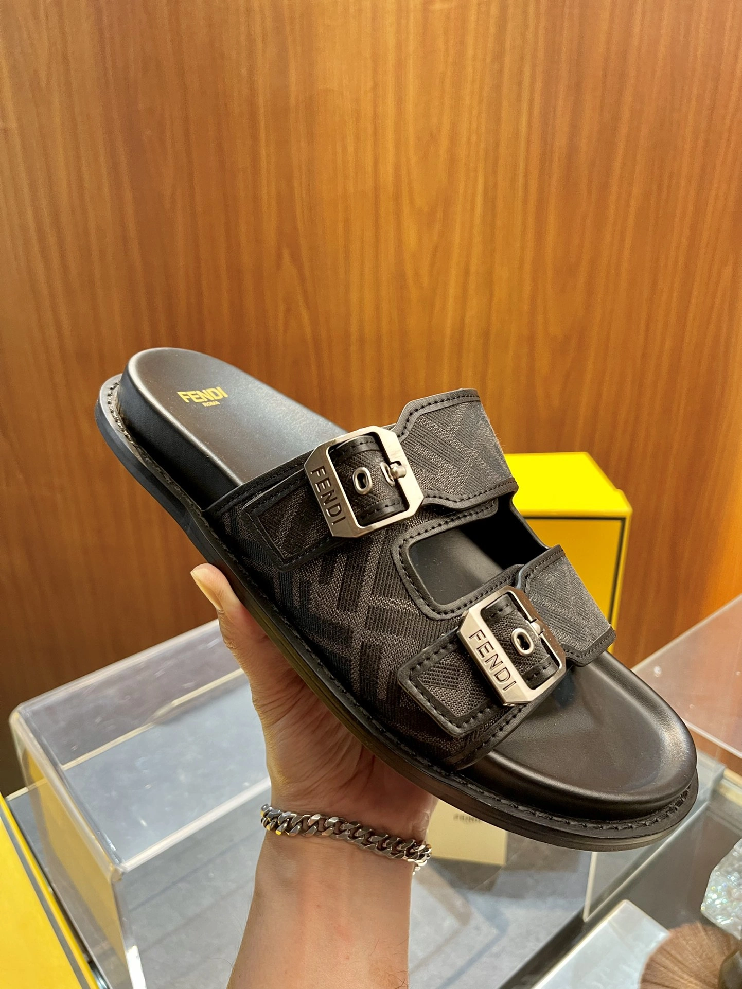 SportInspired F*endi Top Sandals&Slippers RR 20240813- 6919