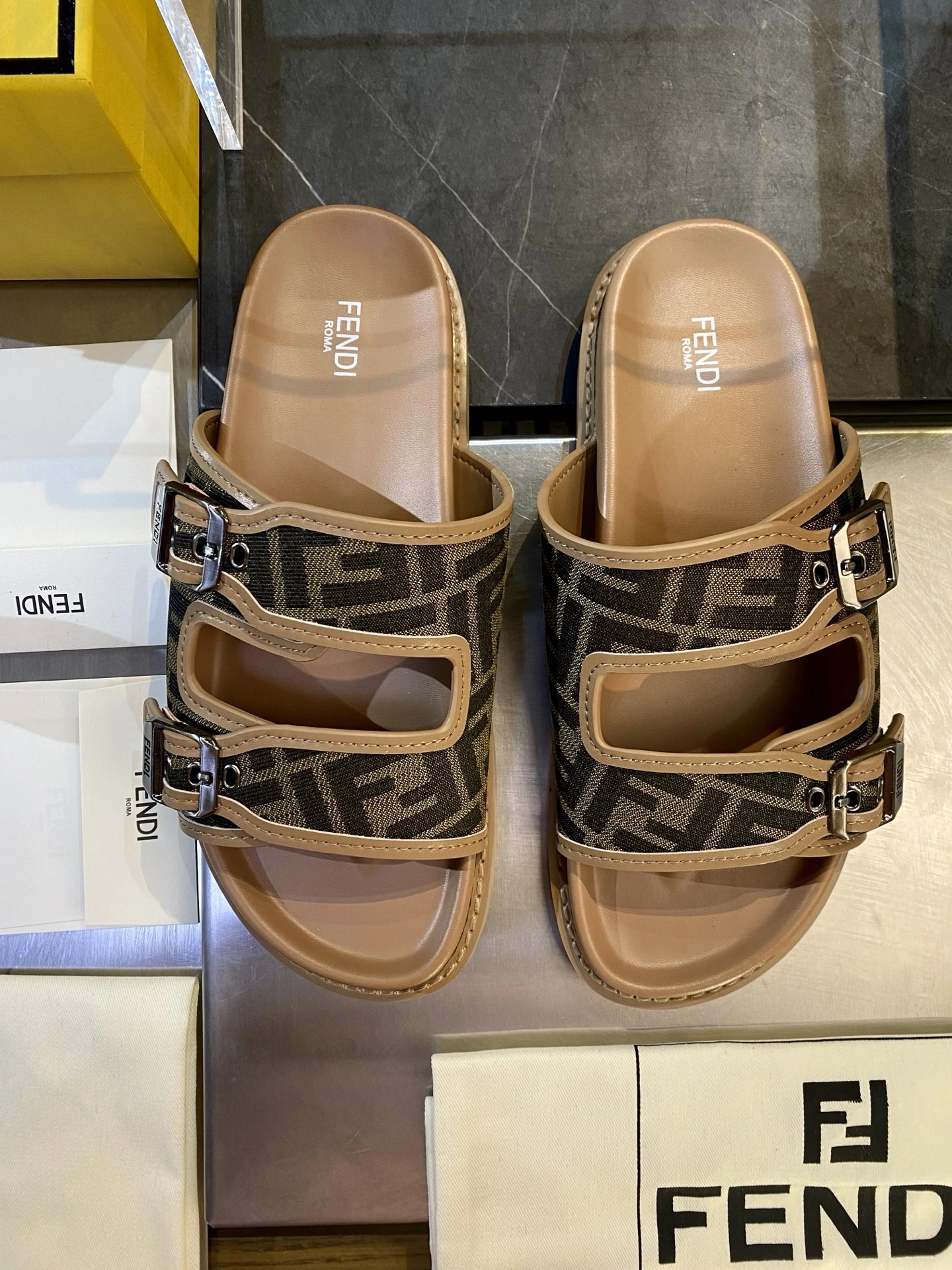 Soft F*endi Top Sandals&Slippers RR 20250417- 6887