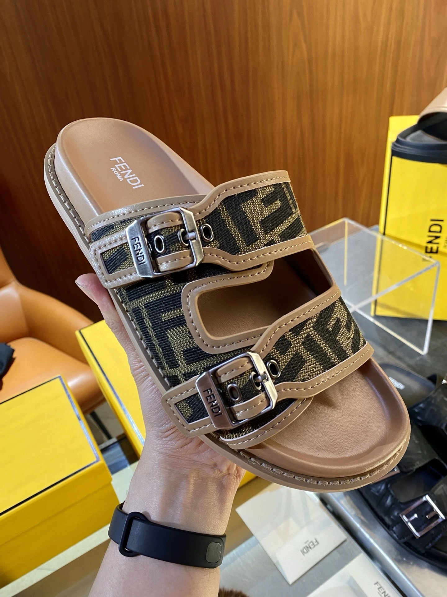 Soft F*endi Top Sandals&Slippers RR 20250417- 6887