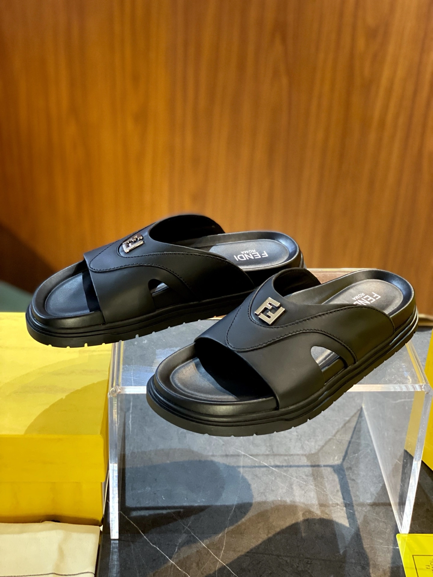 Affordable F*endi Top Sandals&Slippers RR 20250417- 6890