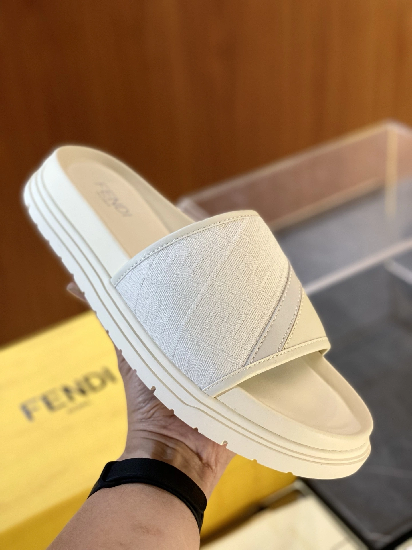F*endi Top Sandals&Slippers RR 20250417- Affordable 6892