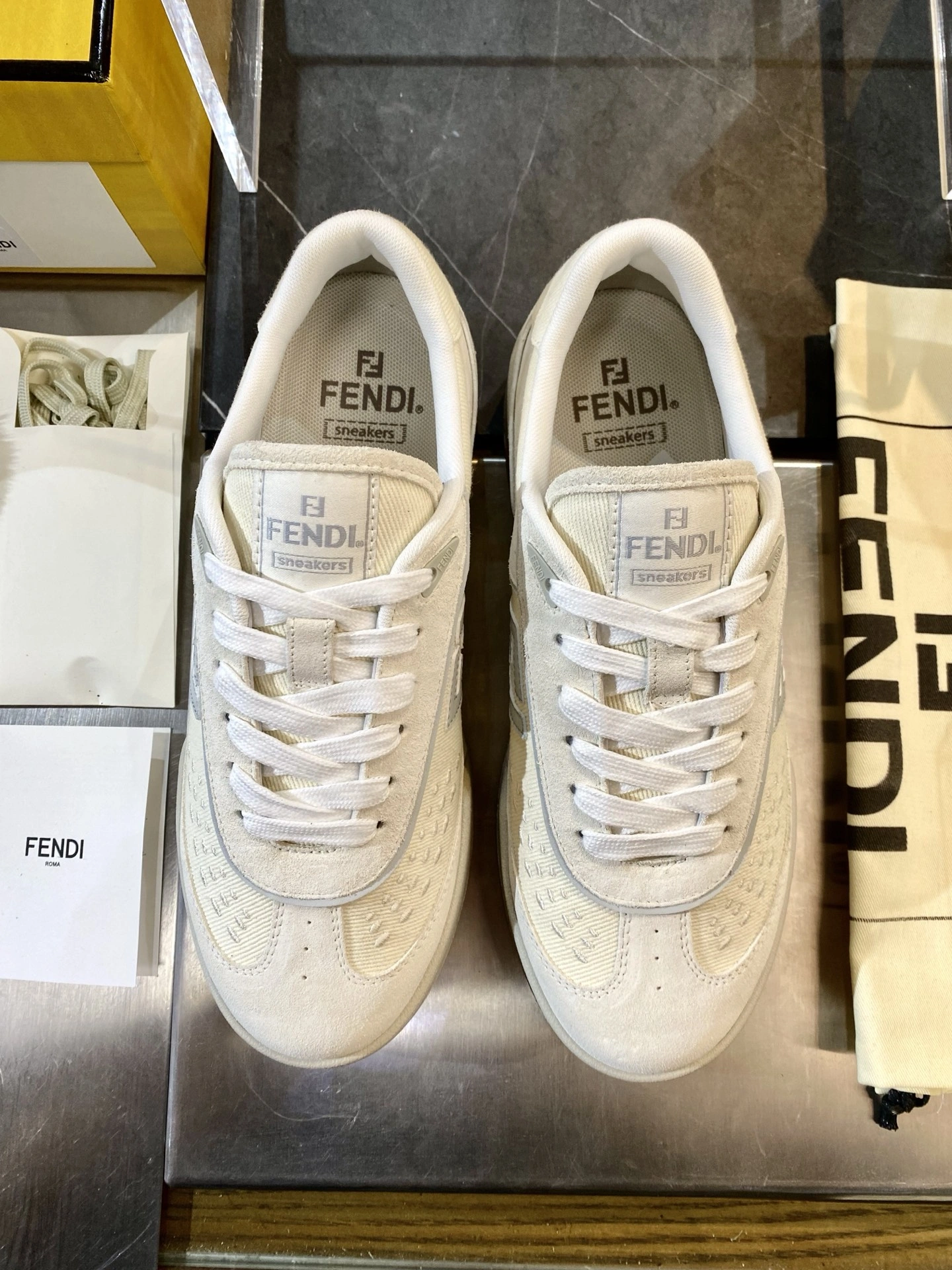 SunProtective F*endi Top Sneaker Low RR 20250416- 6900
