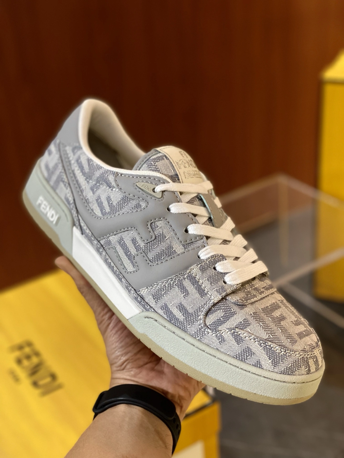 Timeless F*endi Top Sneaker Low RR 20250416- 6916