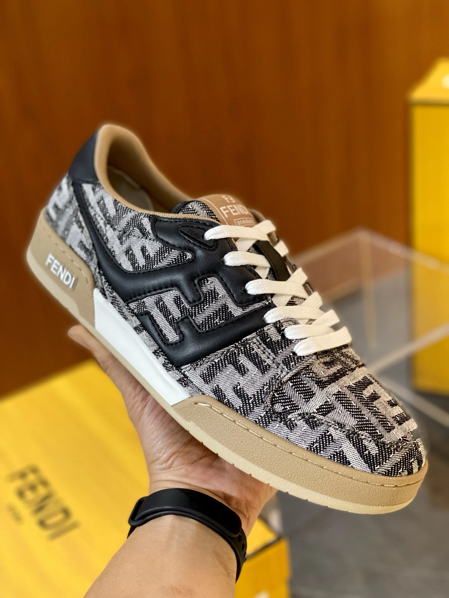 Affordable F*endi Top Sneaker Low RR 20250416- 6915