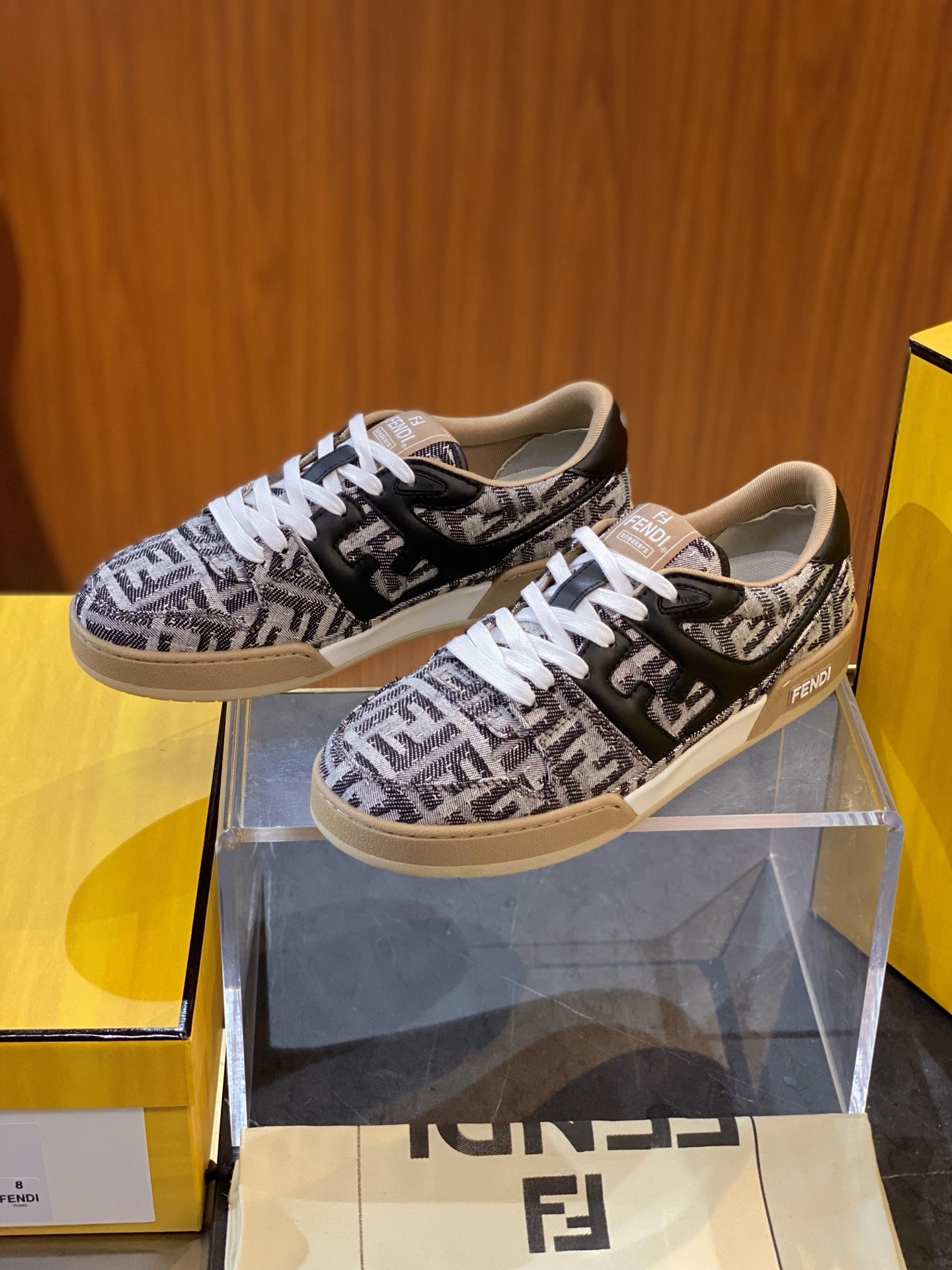 Affordable F*endi Top Sneaker Low RR 20250416- 6915