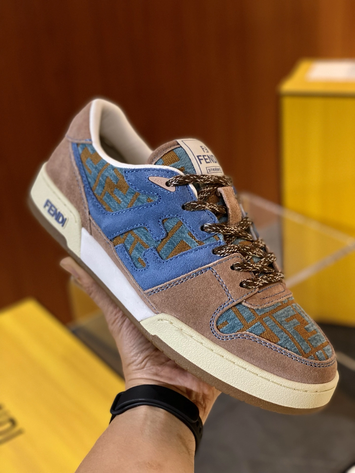 F*endi Top Sneaker Low RR 20250416- GoAnywhere 6913