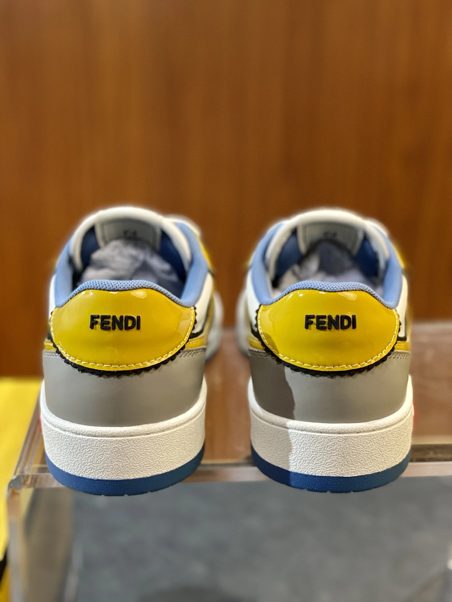SunProtective F*endi Top Sneaker Low RR 20250416- 6910