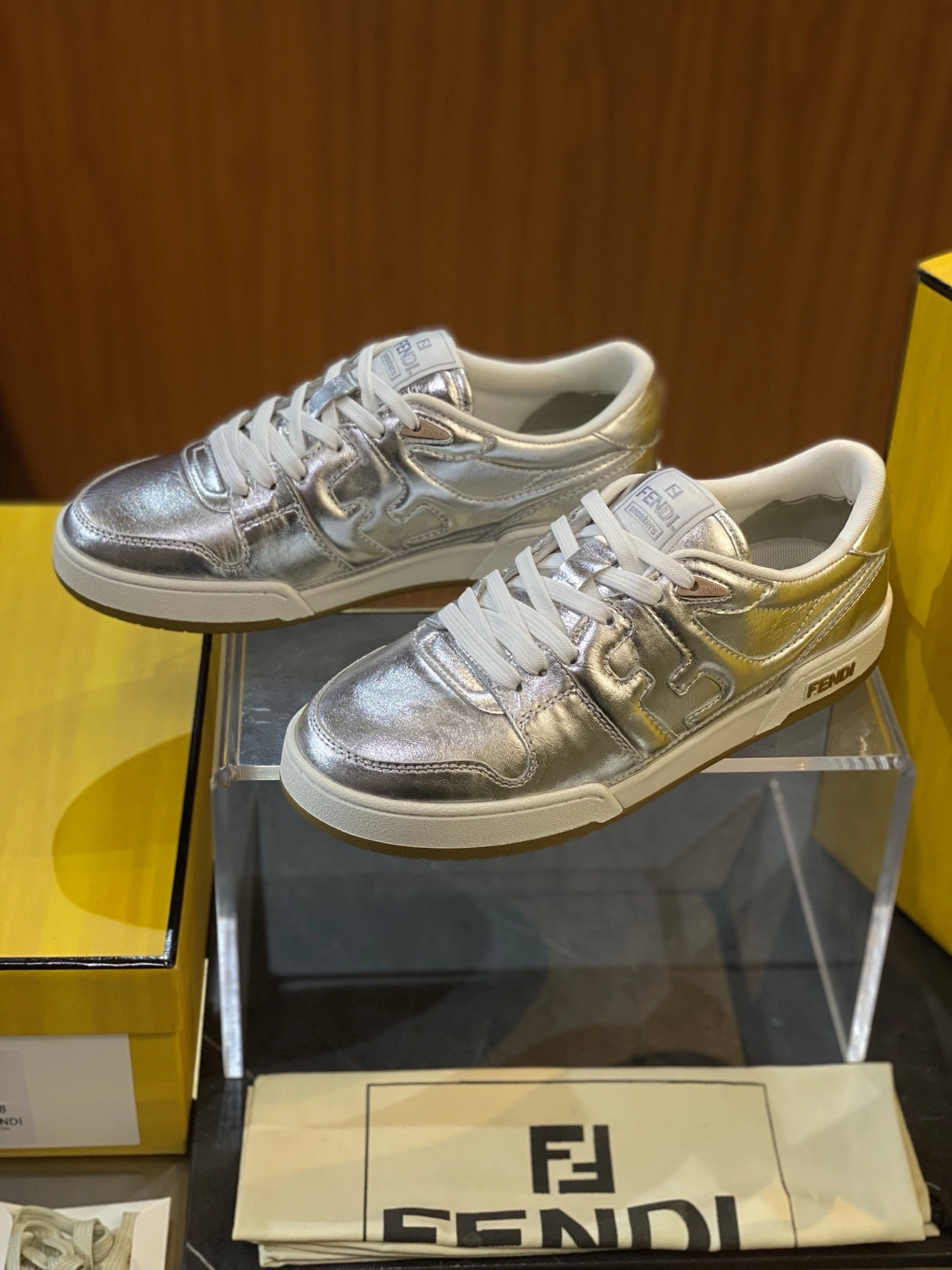Breathable F*endi Top Sneaker Low RR 20250416- 6909