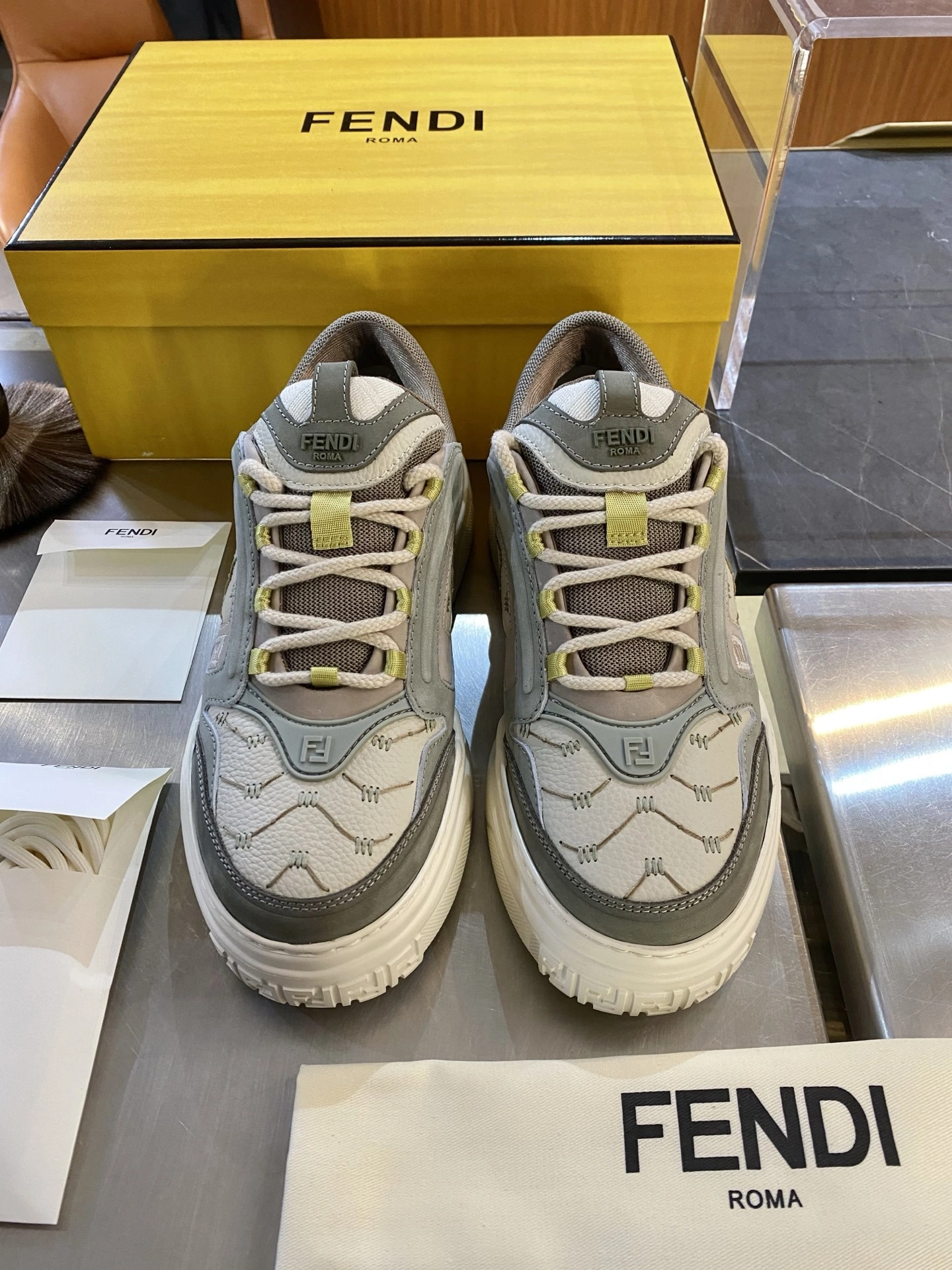 Fashionable F*endi Top Sneaker Low RR 20250417- 6898