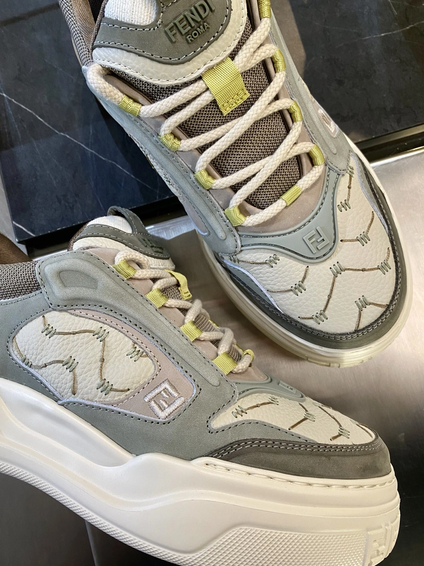 Fashionable F*endi Top Sneaker Low RR 20250417- 6898