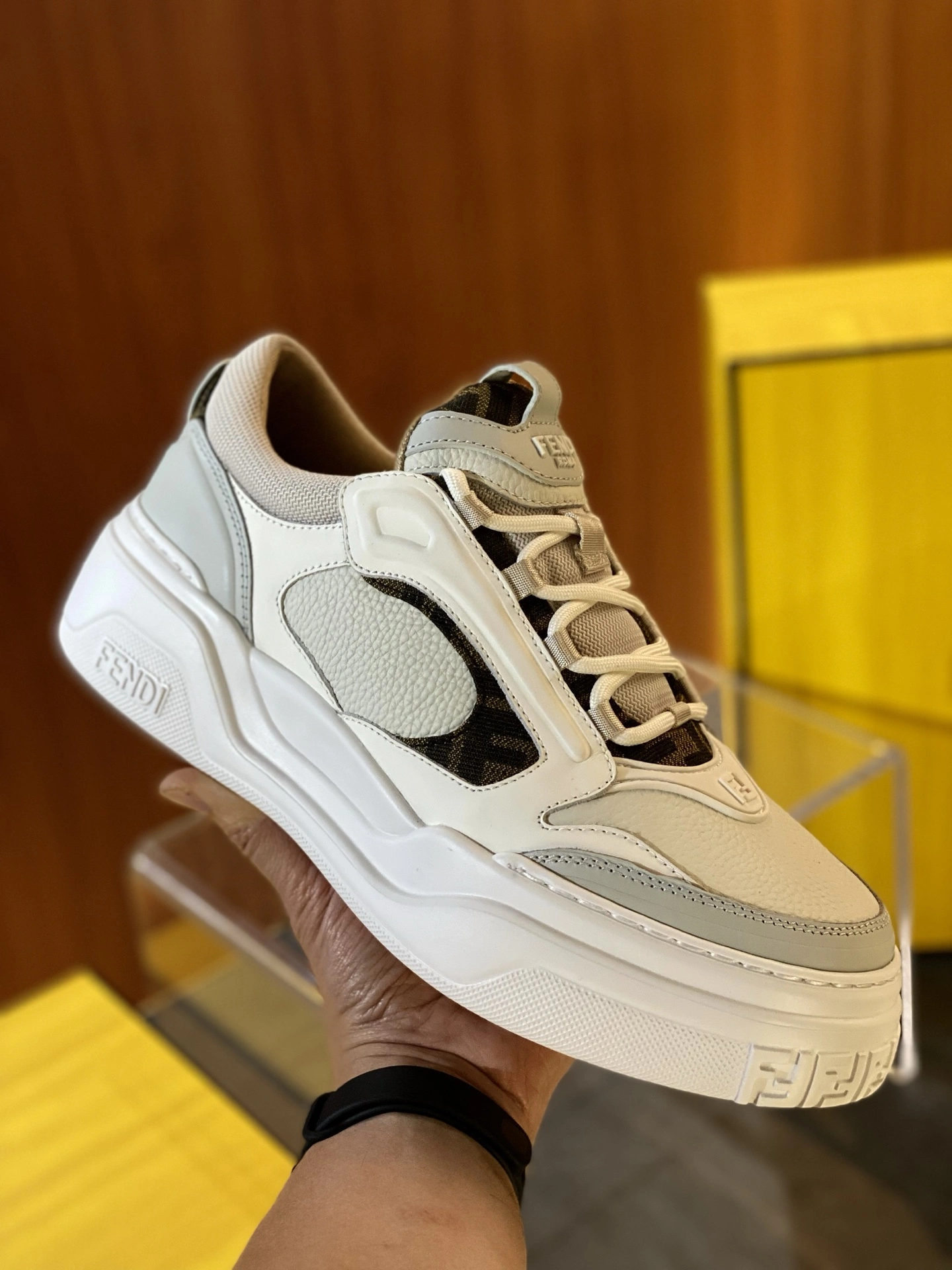 Attractive F*endi Top Sneaker Low RR 20250417- 6895