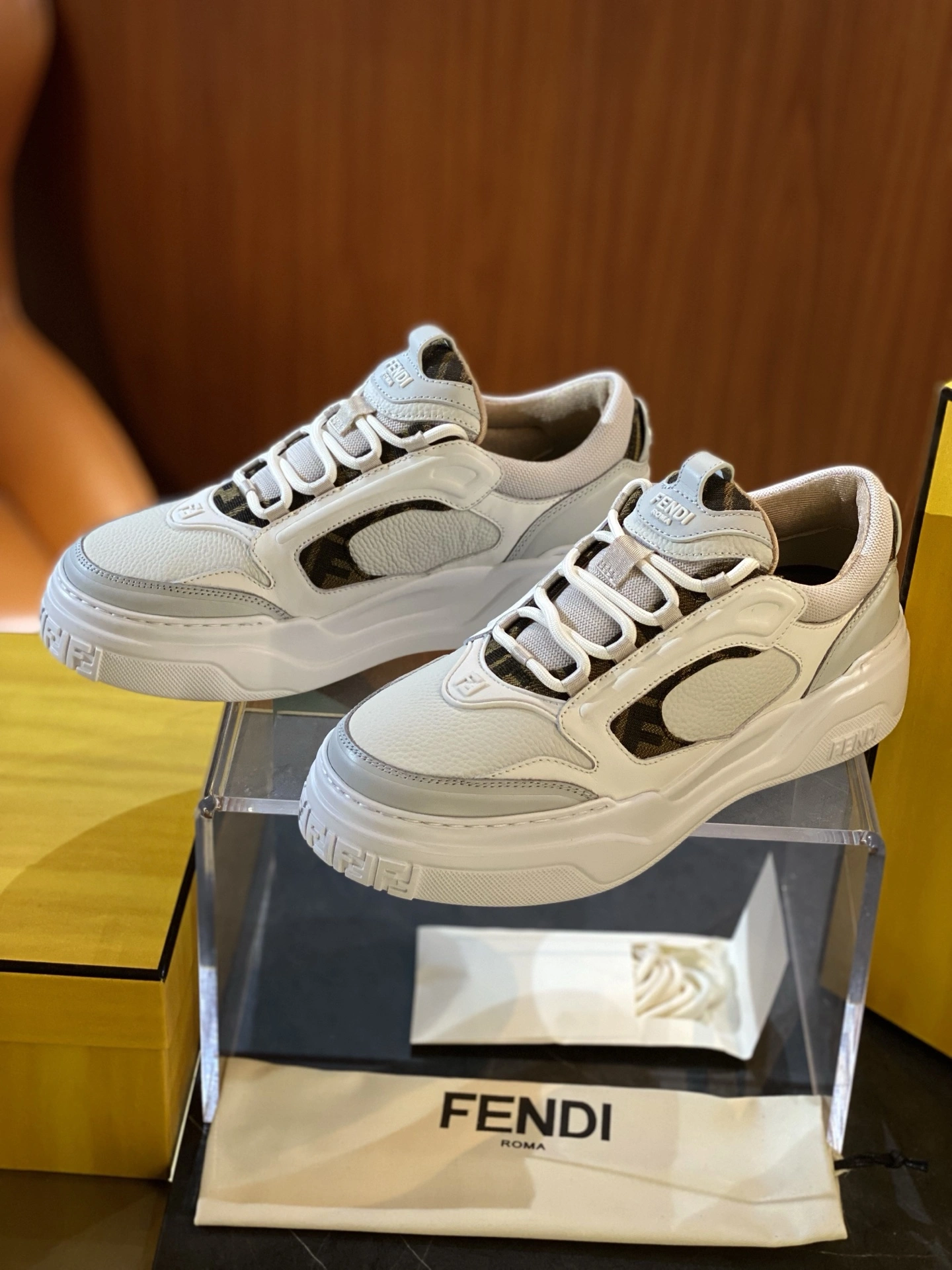 Attractive F*endi Top Sneaker Low RR 20250417- 6895