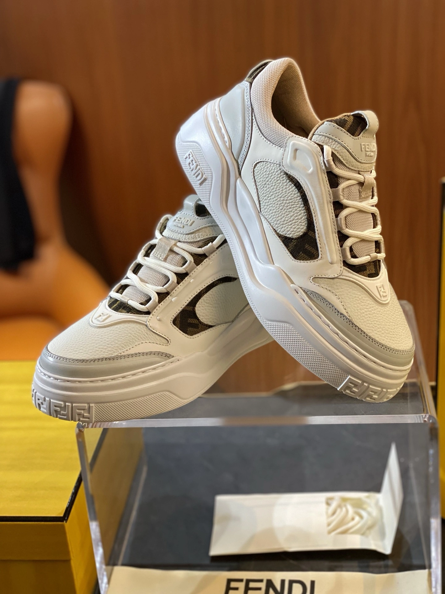 Attractive F*endi Top Sneaker Low RR 20250417- 6895