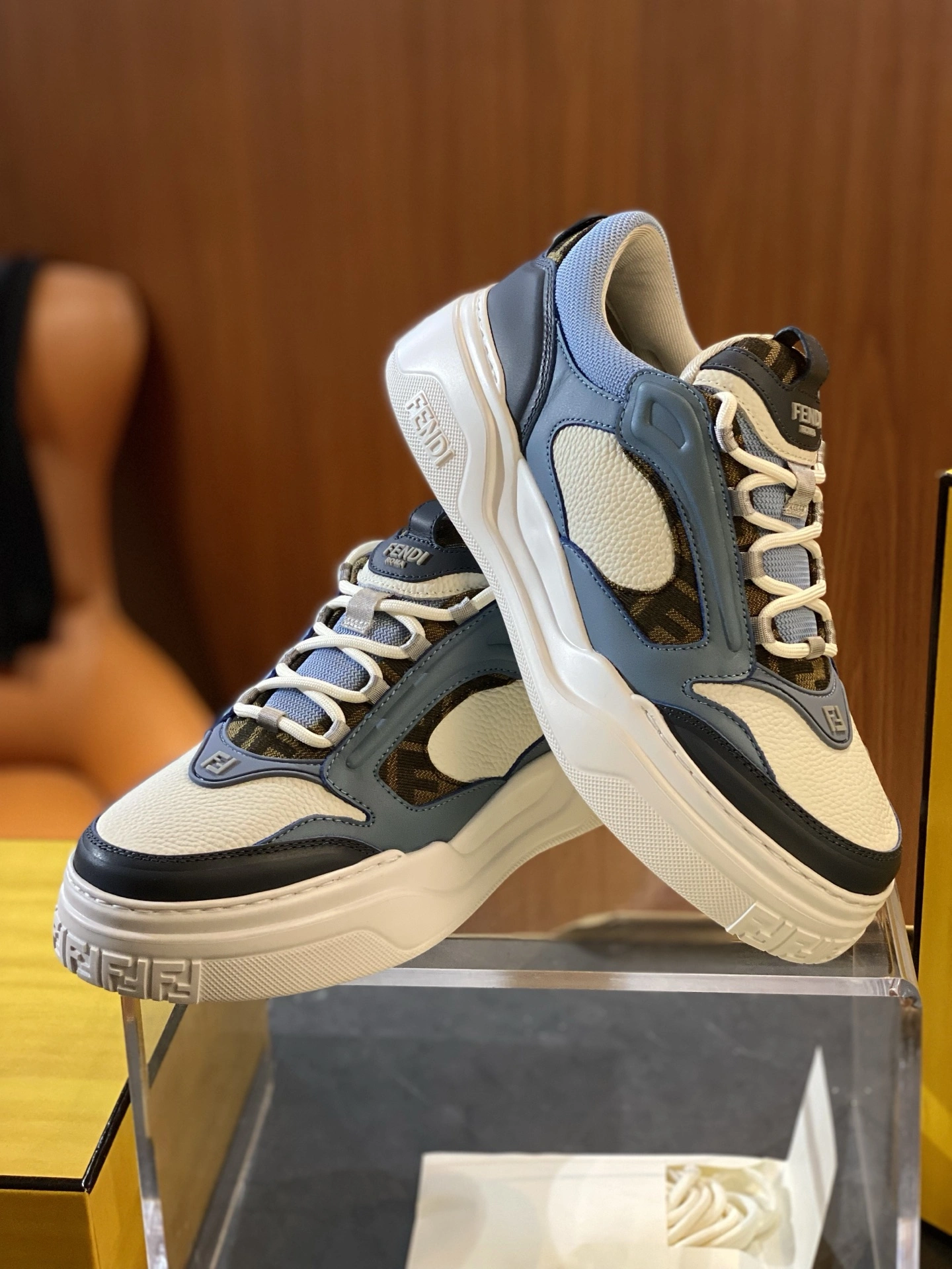 F*endi Top Sneaker Low RR 20250417- Trendy 6894