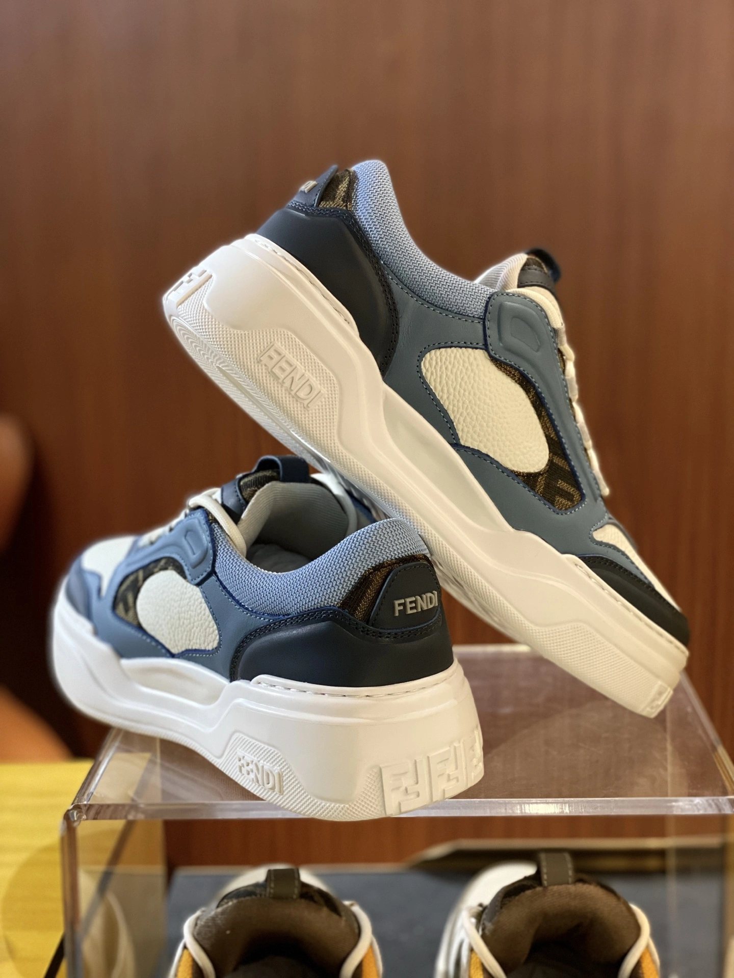 F*endi Top Sneaker Low RR 20250417- Trendy 6894