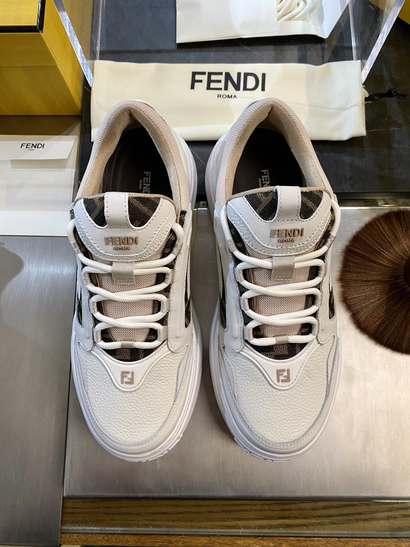 Cozy F*endi Top Sneaker Low RR 20250417- 6893