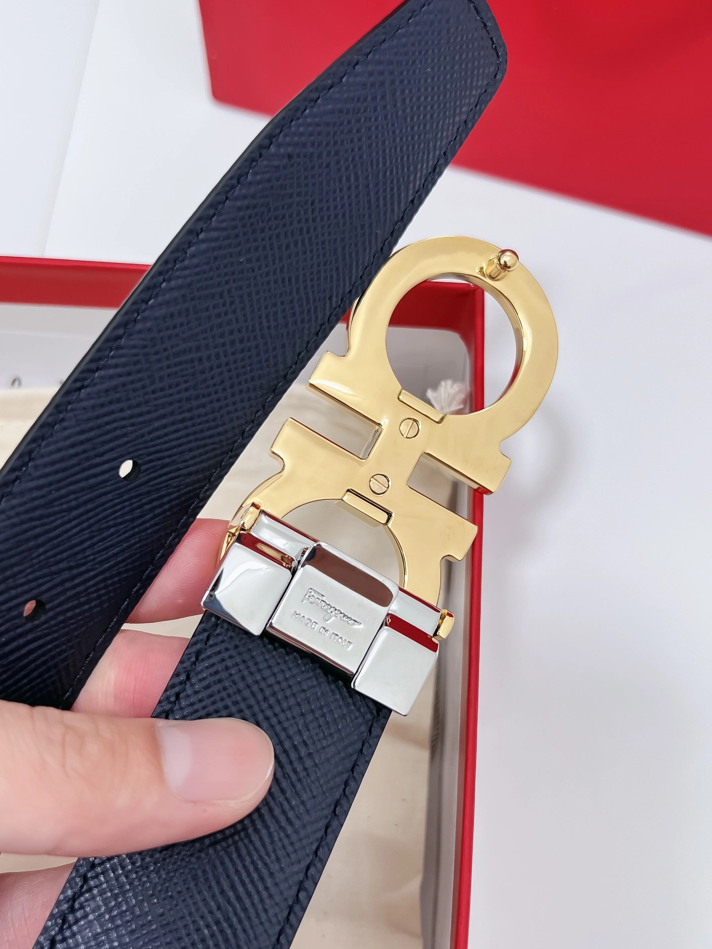 F*erragamo Top Belts AT 20230905- TimelessDesign 16142