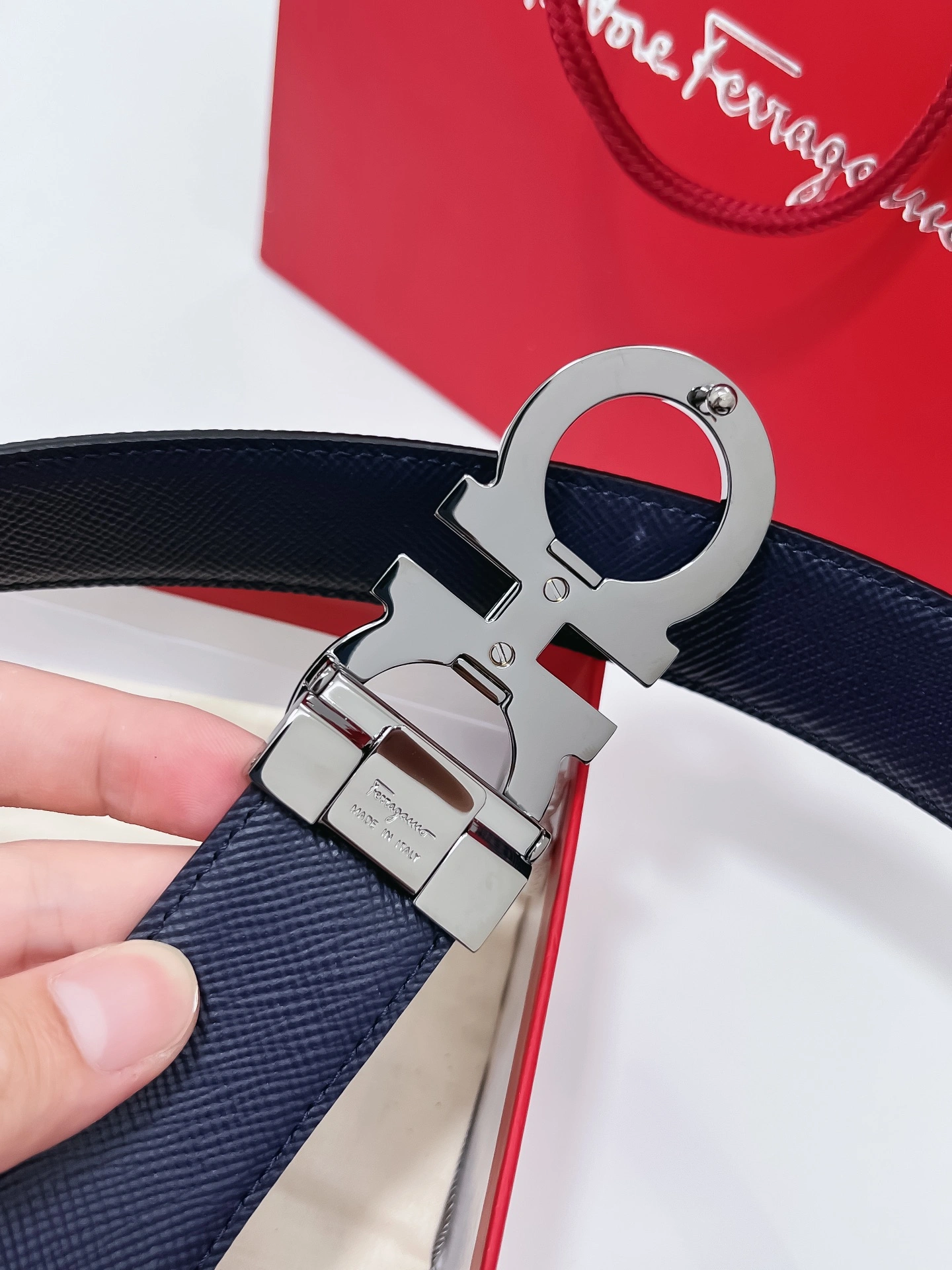 F*erragamo Top Belts AT 20230905- TimelessDesign 16142