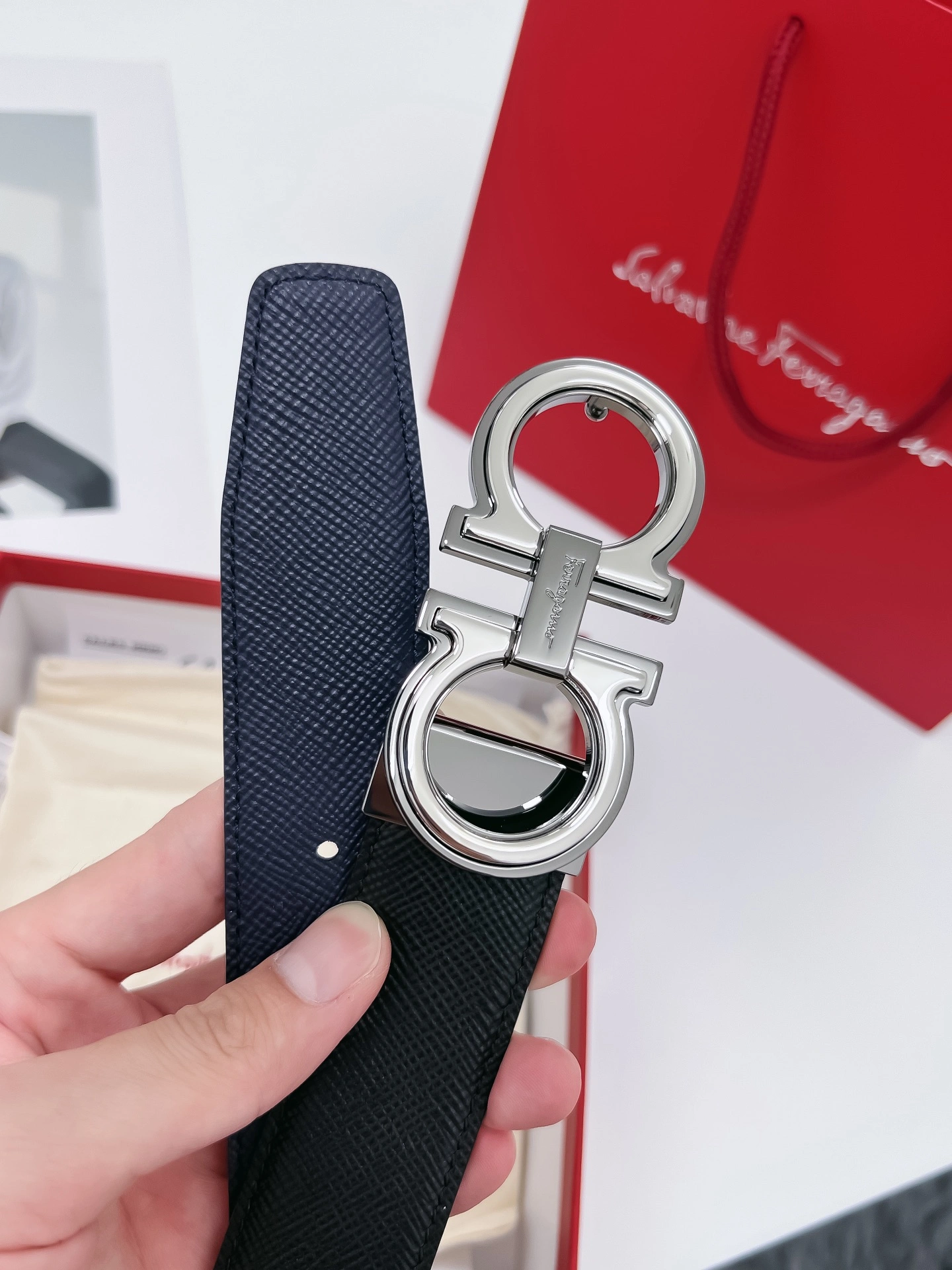 F*erragamo Top Belts AT 20230905- TimelessDesign 16142