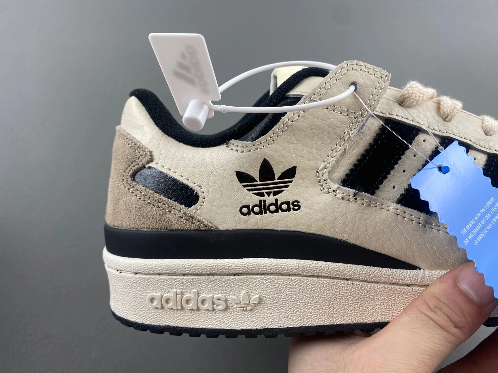 TopPick Forum Low CL Wonder White Core Black Wonder Beige IG 2756