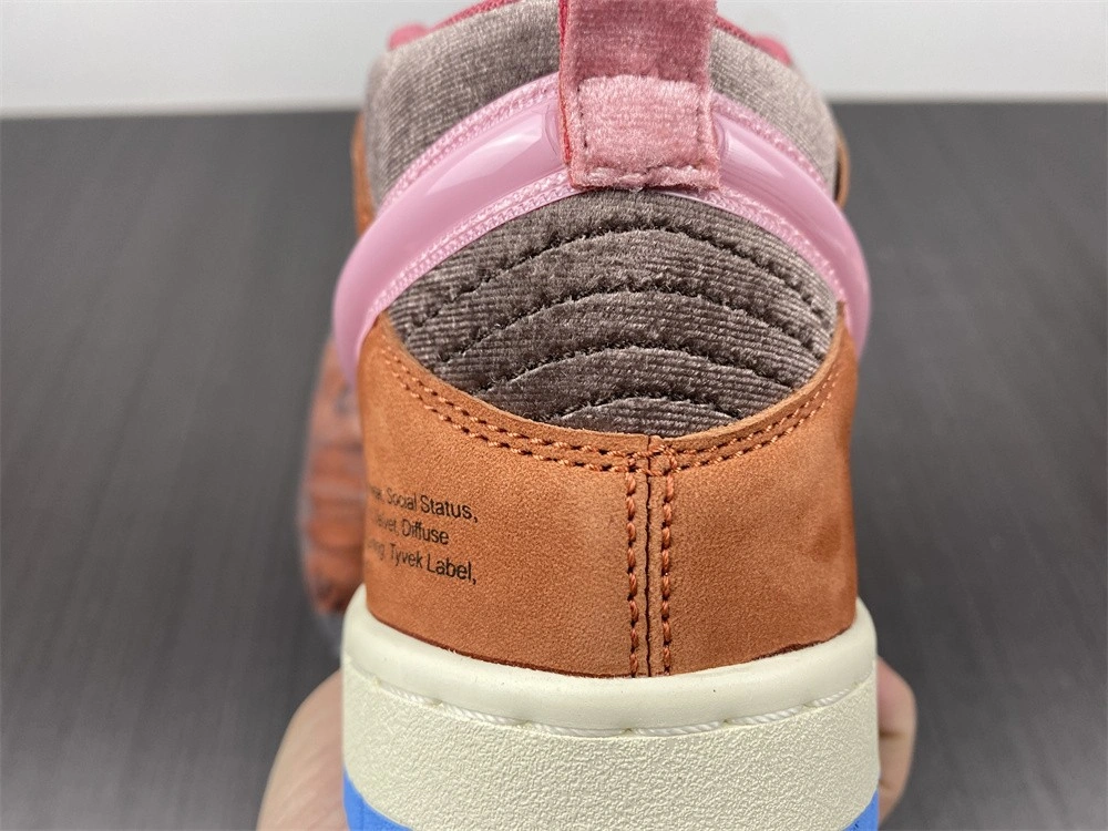 【Free shipping】Dunk Mid Social Status Free Lunch Chocolate Milk DJ1173- Bright 495