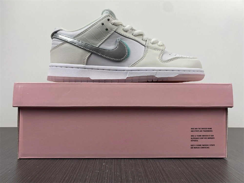 Unique 【Free shipping】SB Dunk Low Diamond Supply Co White Diamond BV1310- 487