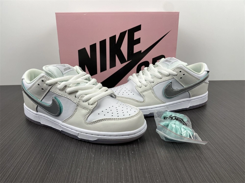 Unique 【Free shipping】SB Dunk Low Diamond Supply Co White Diamond BV1310- 487