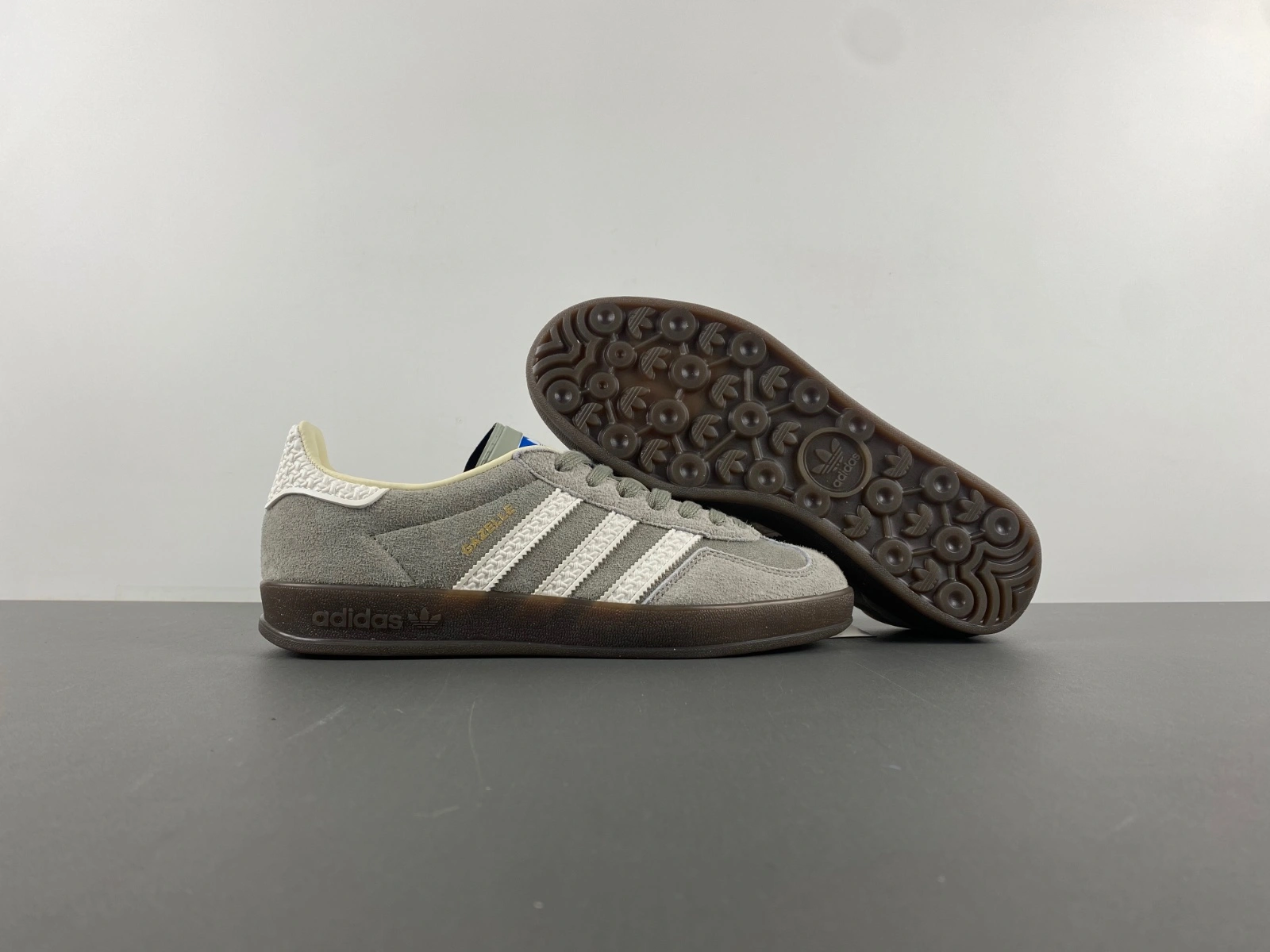 Gazelle Indoor Dark Grey White IF ComfortFit 2775